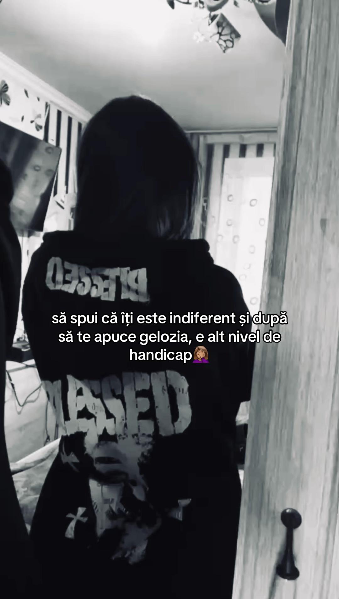 @🖤