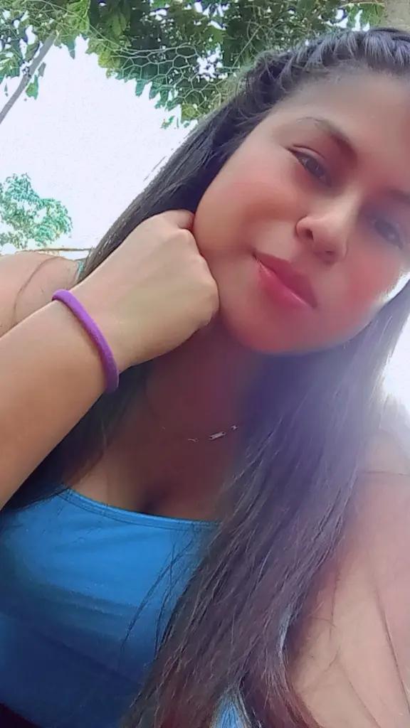 @Esmeralda🖤💔