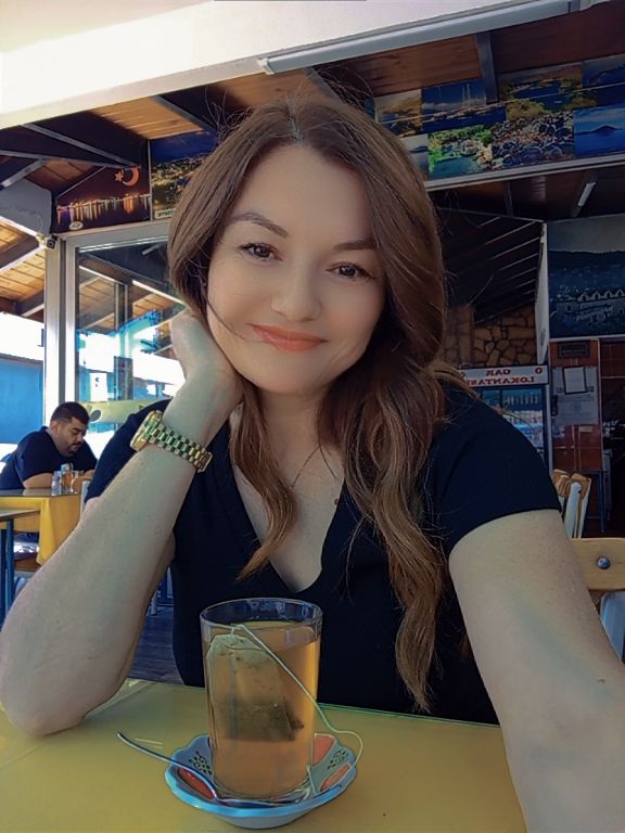 @Ayşe🕊️