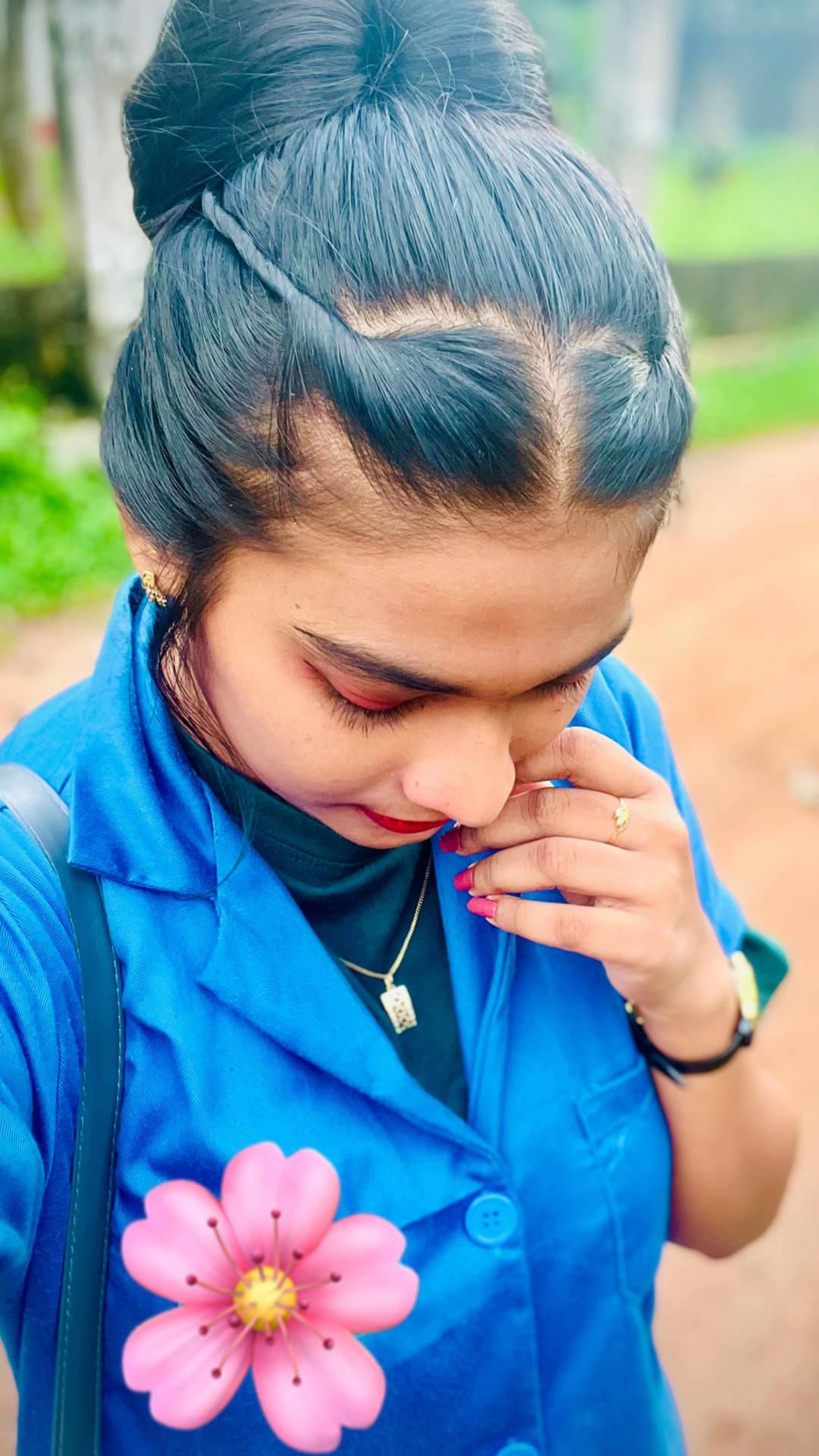@_Deshu🥀♥️🌸