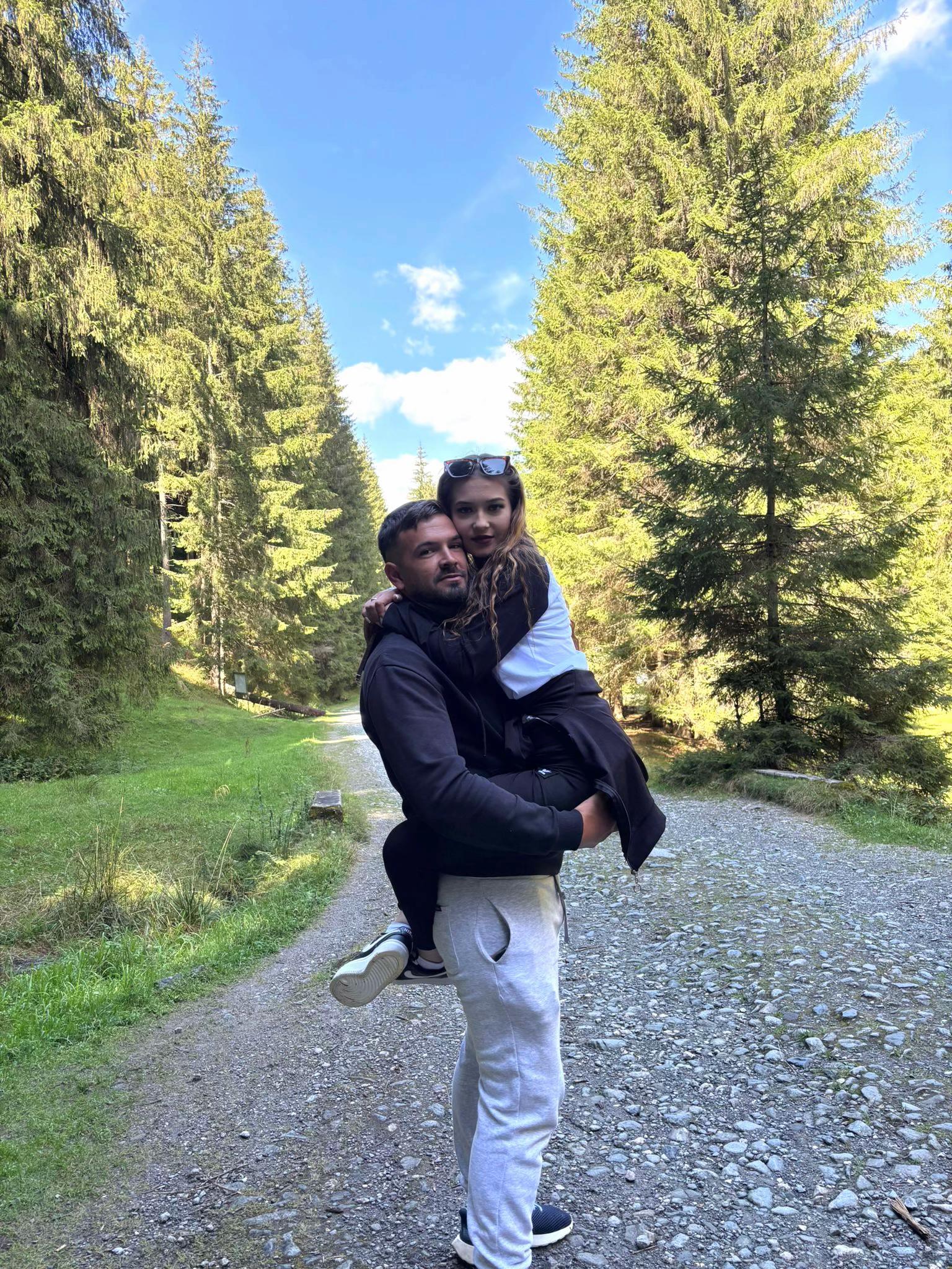 @Izabela🩷