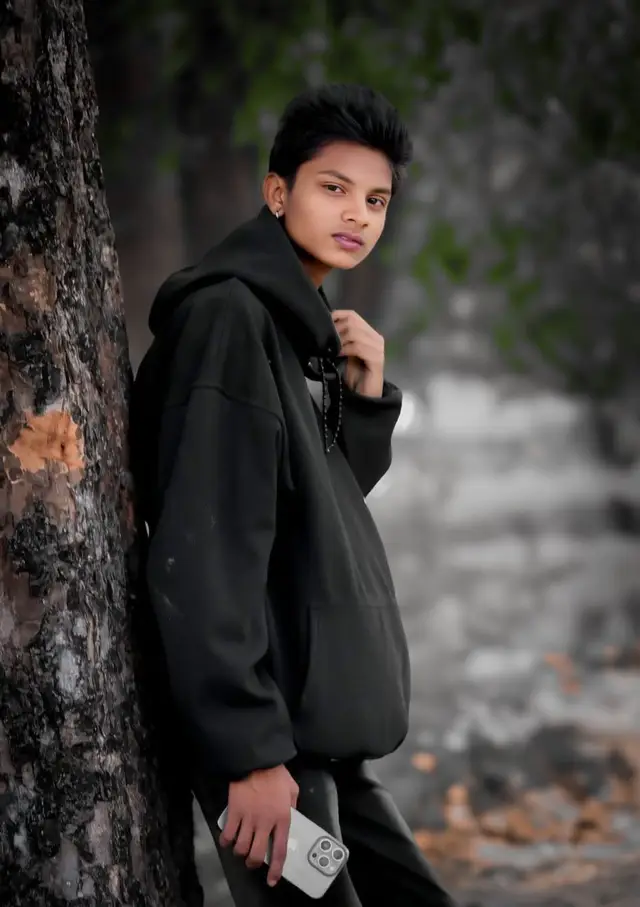 @🪽𝐂𝐫𝐀𝐙𝐲_𝐒𝐮𝐌𝐚𝐍 