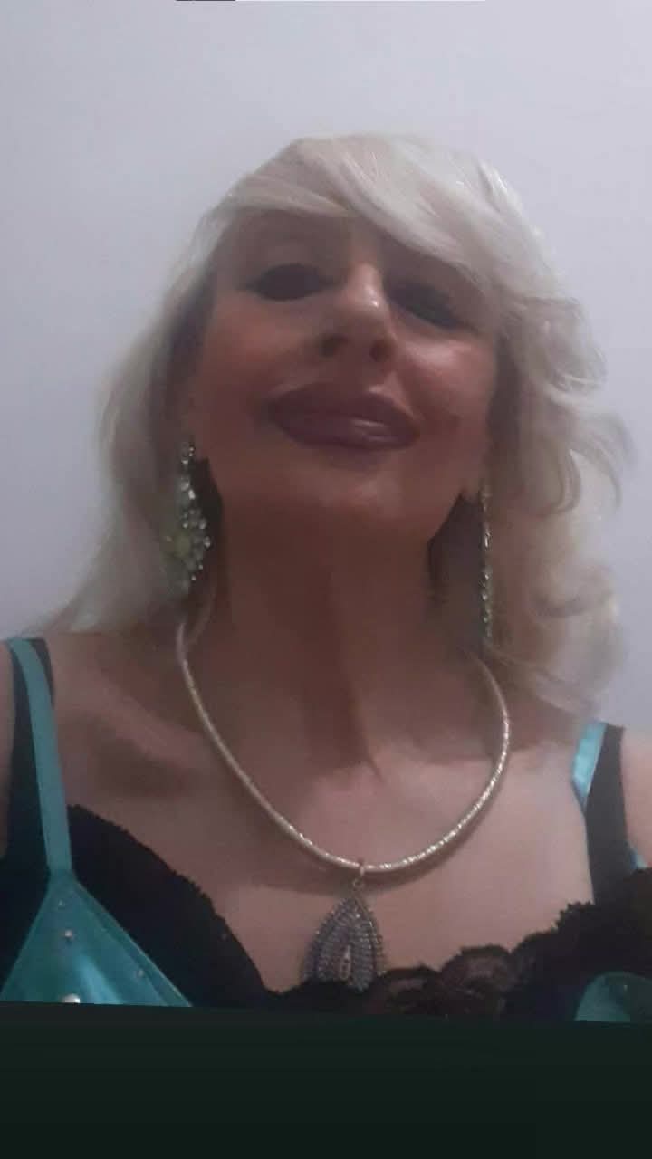 @rosariaClaps