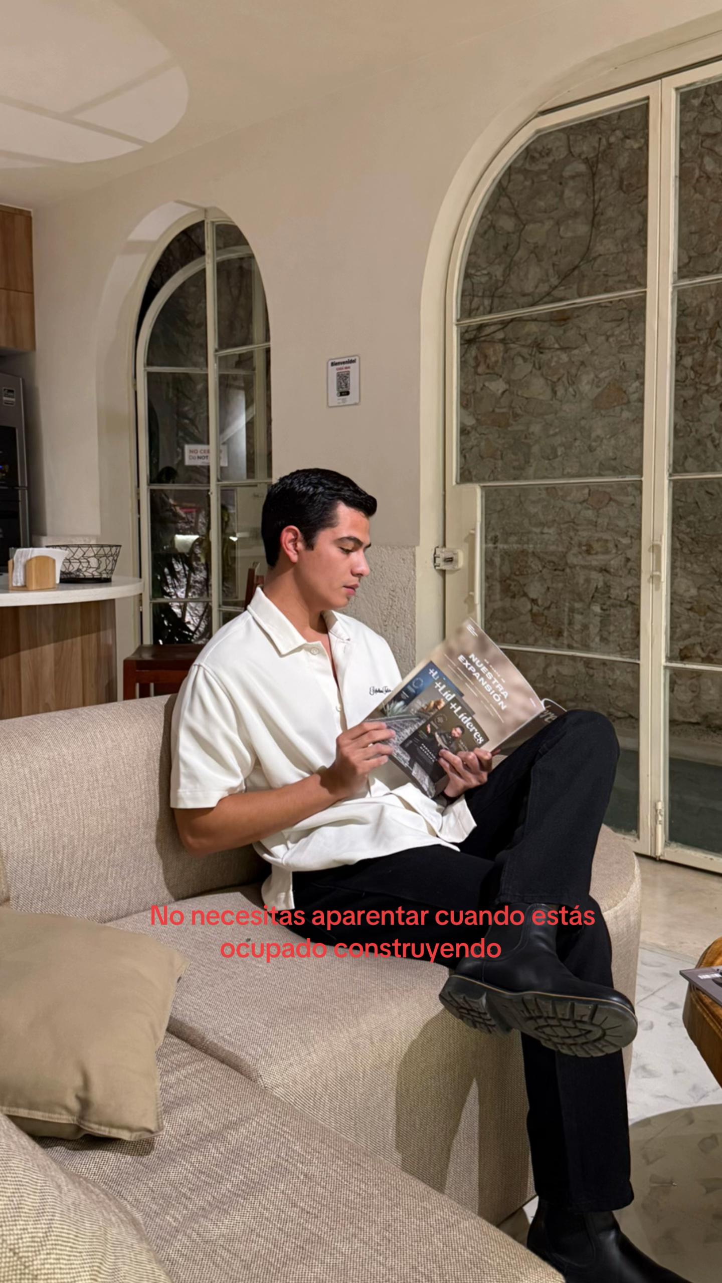 @Nicolás