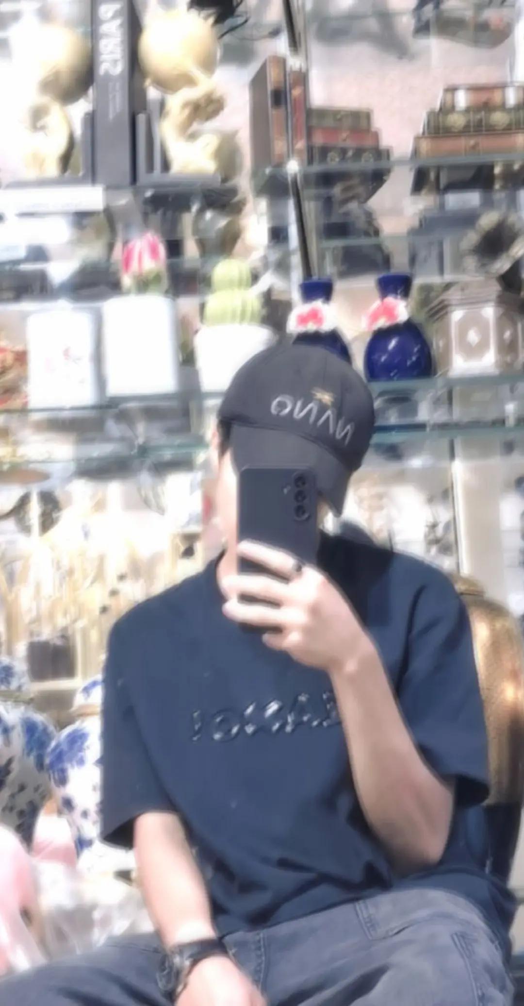 @𝙨𝙝𝙖𝙧𝙞𝙦⚡️