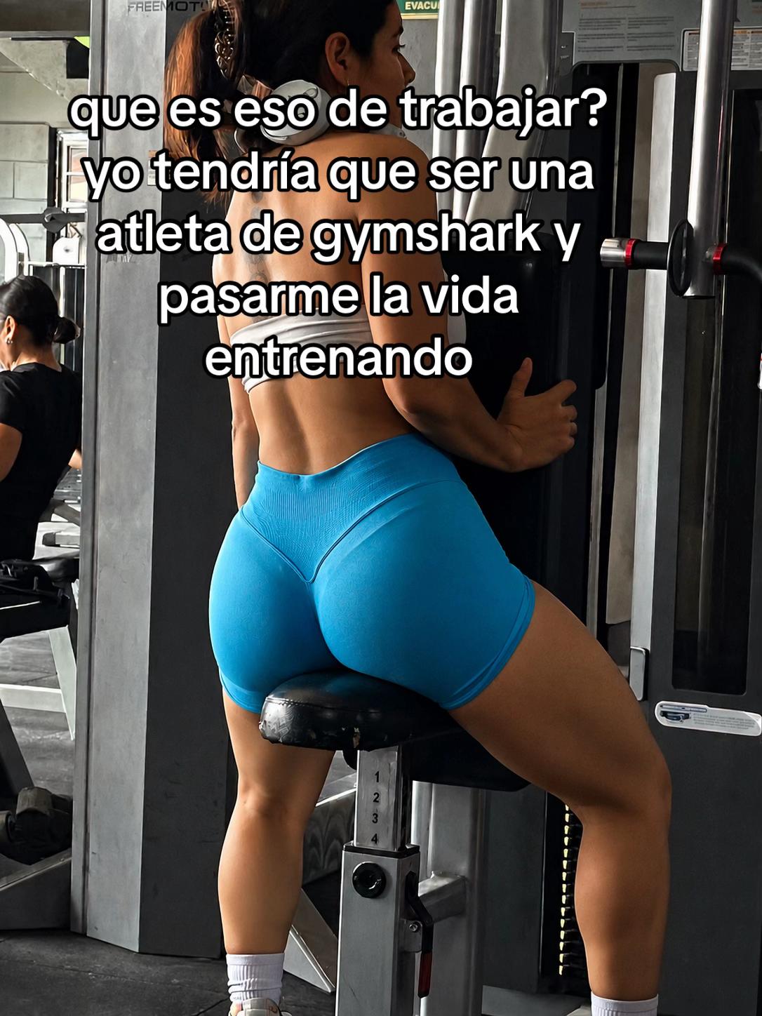 @SELENA RUIZ