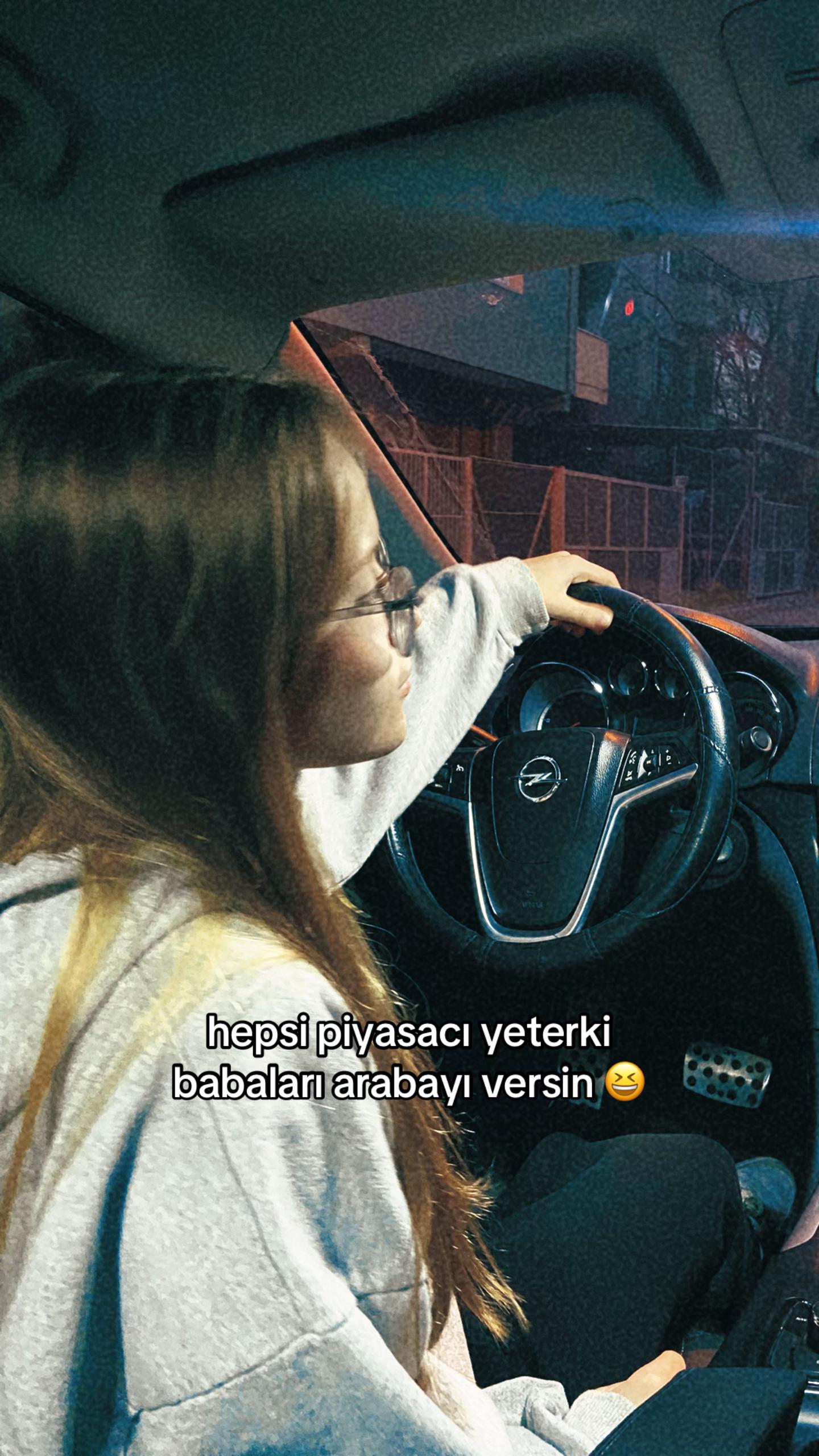 @✶𝑬𝒍𝒂