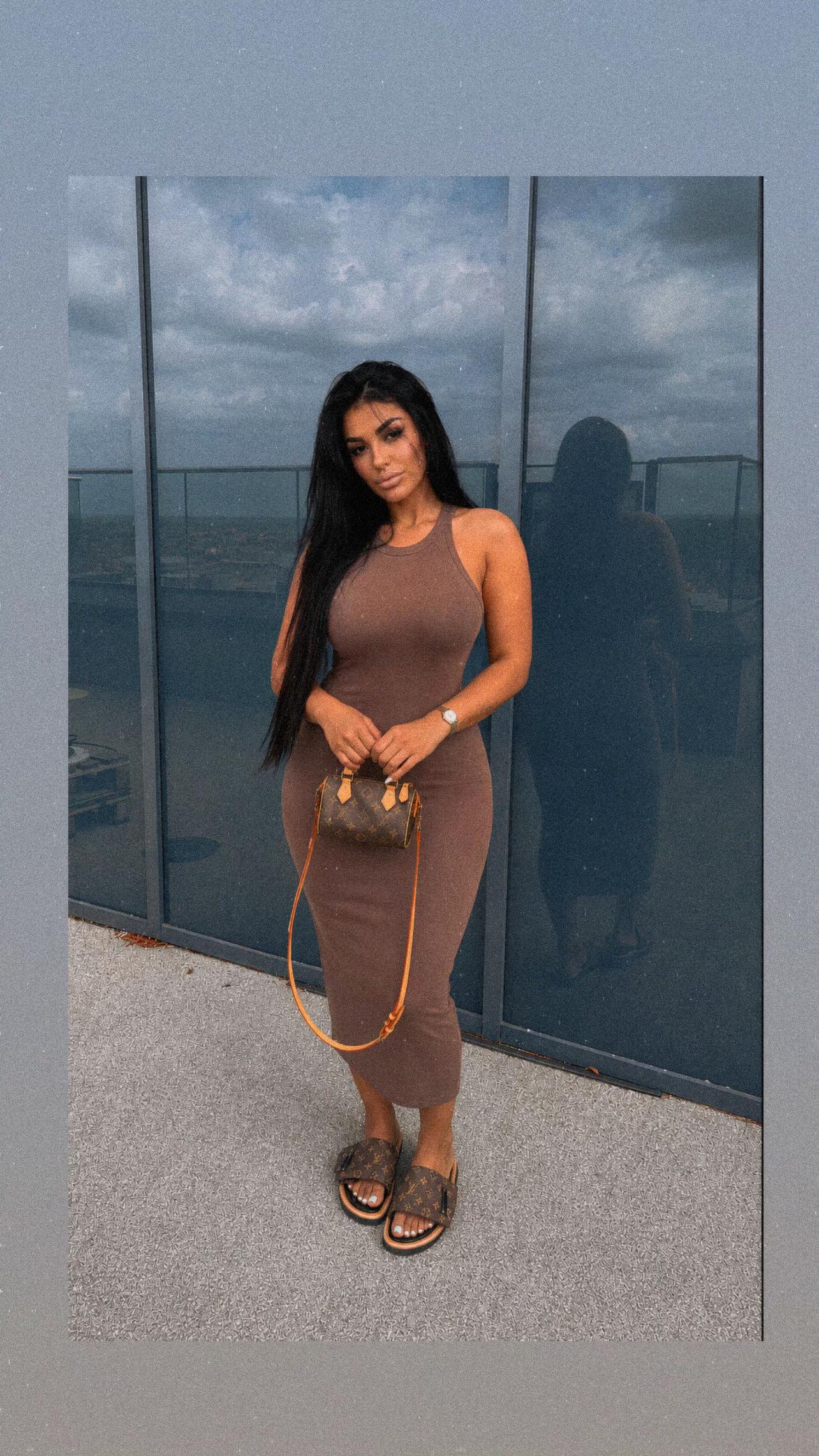 @Ajlla