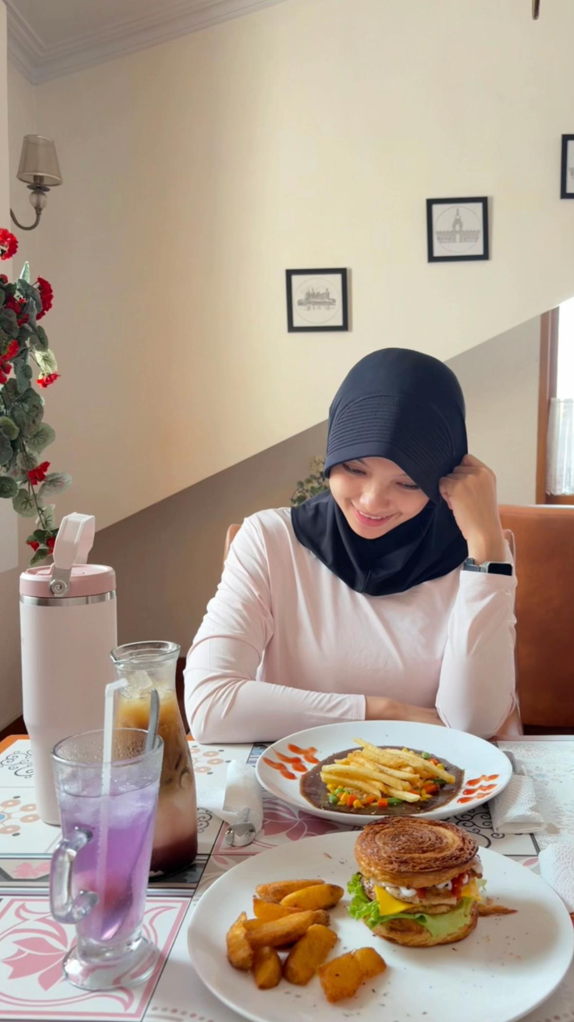 @تت