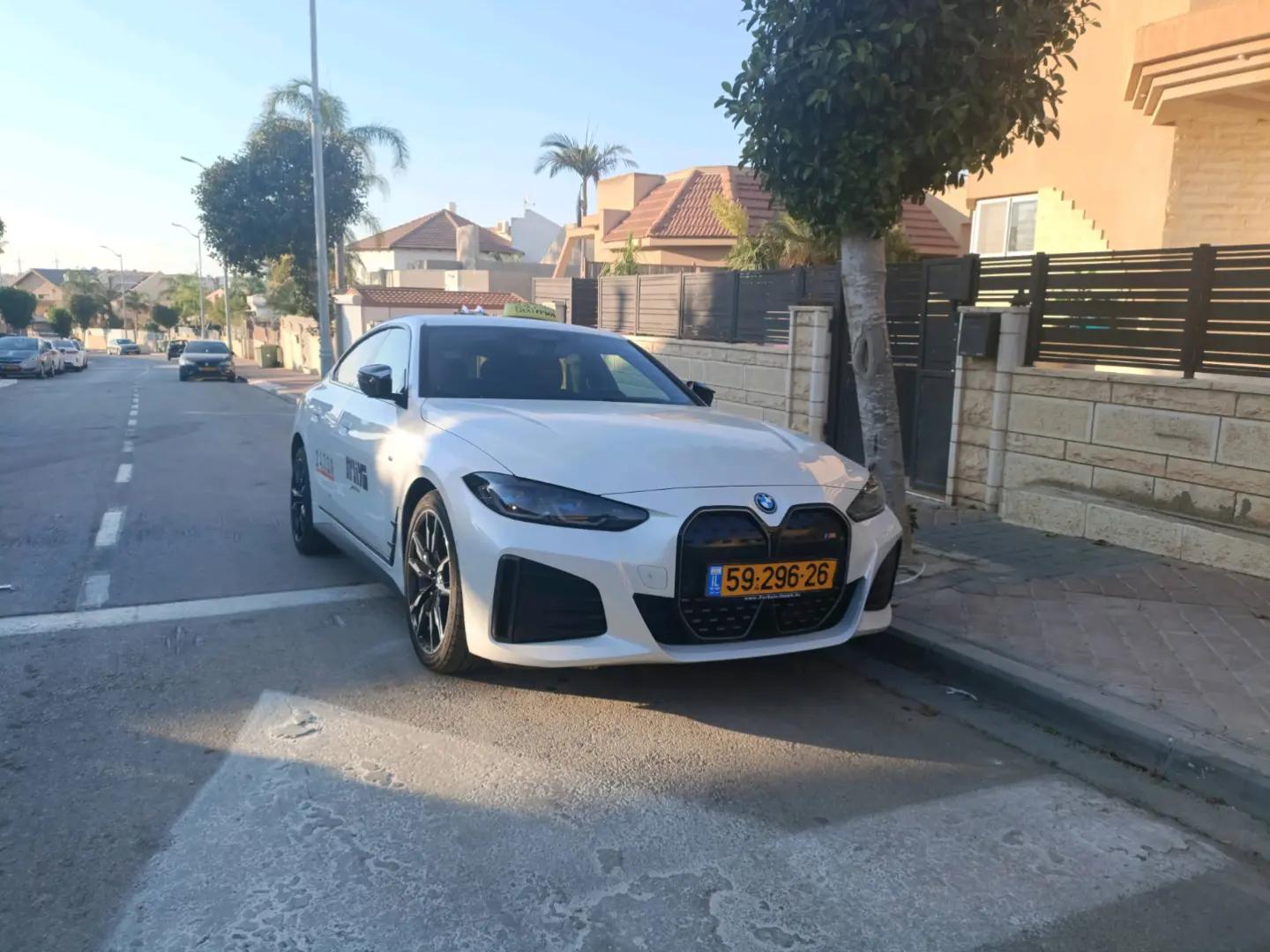 @moshe_malka