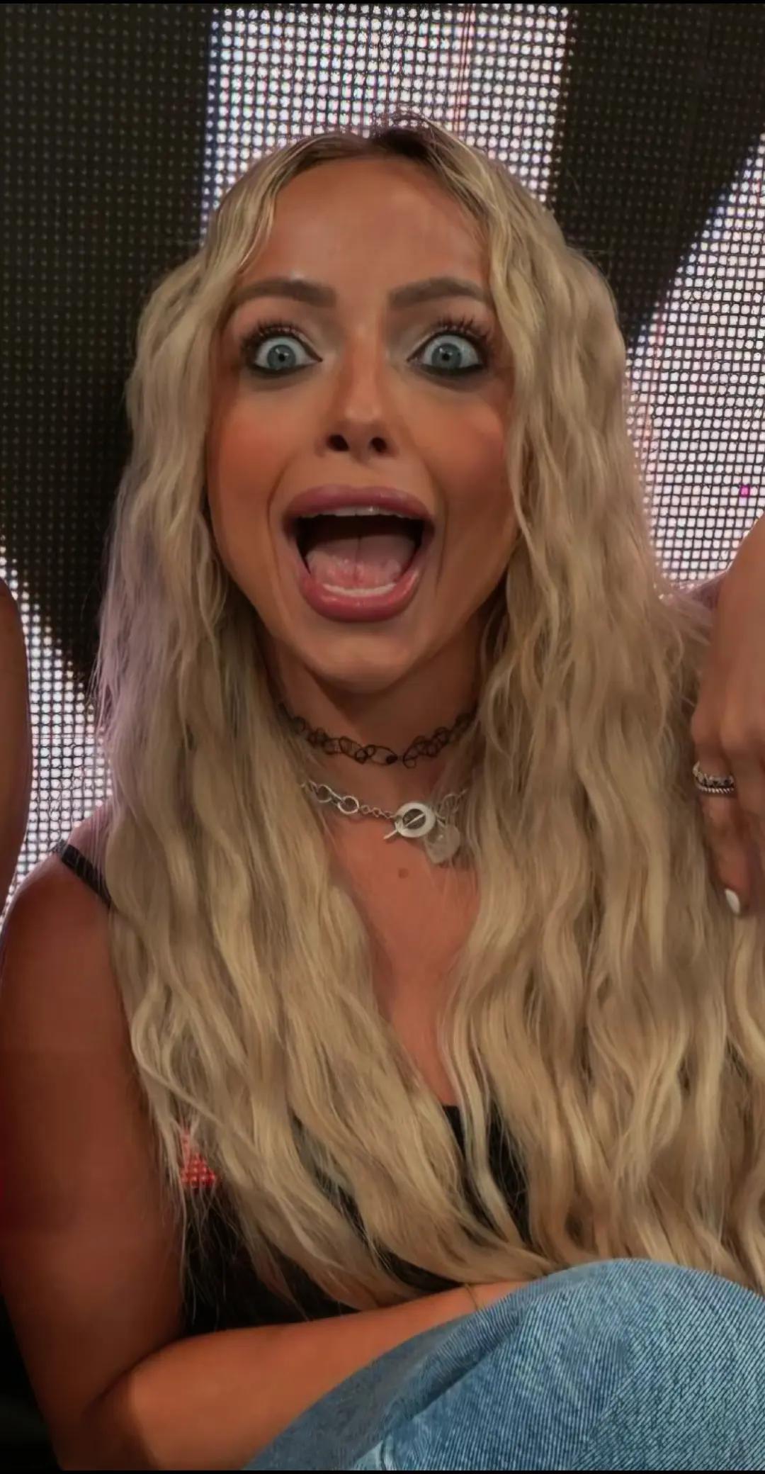 @LIV MORGAN LOVE