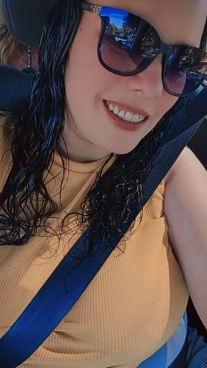 @Elizângela Andrade 🏳️🌈 liza