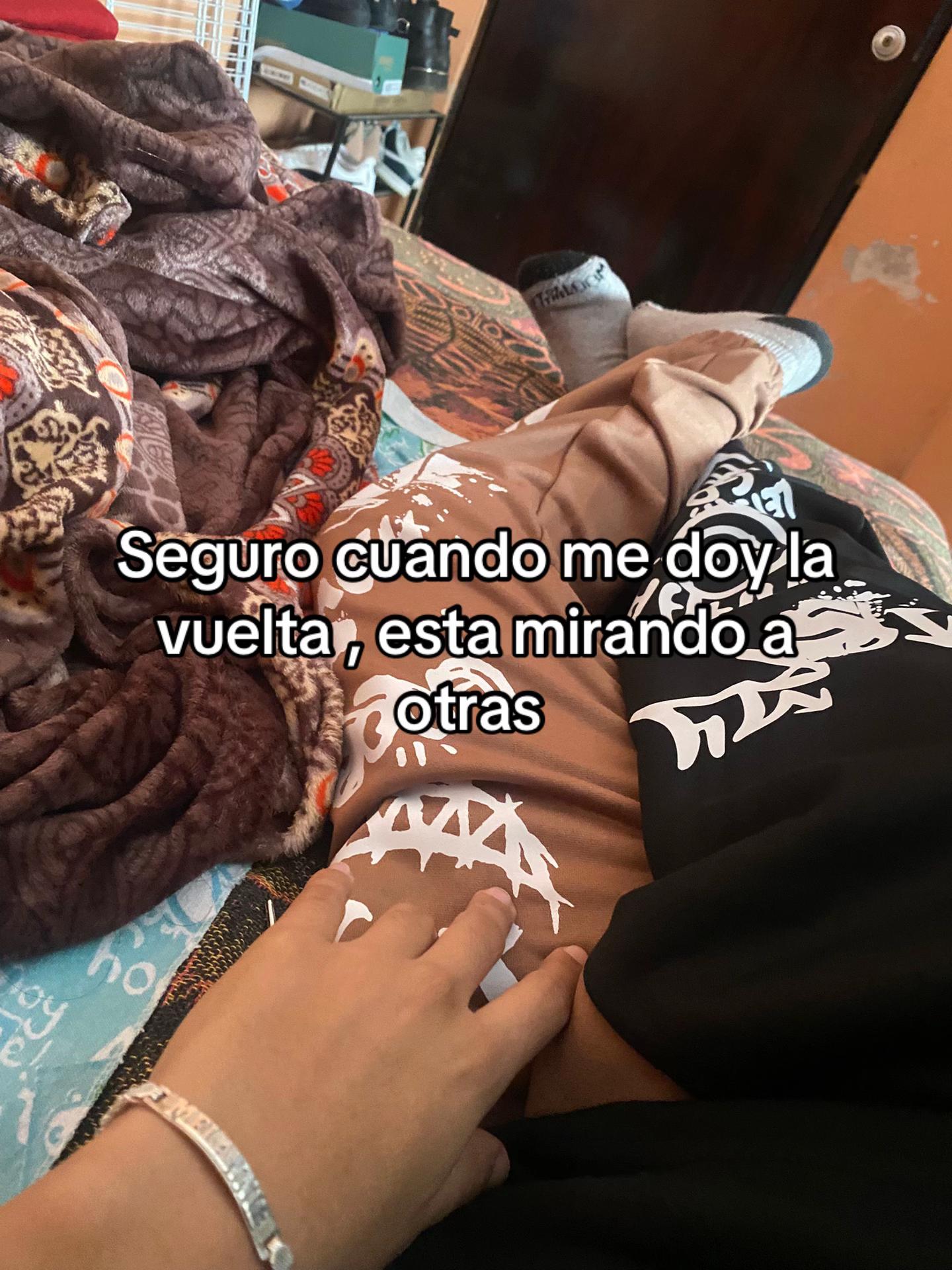 @🦋