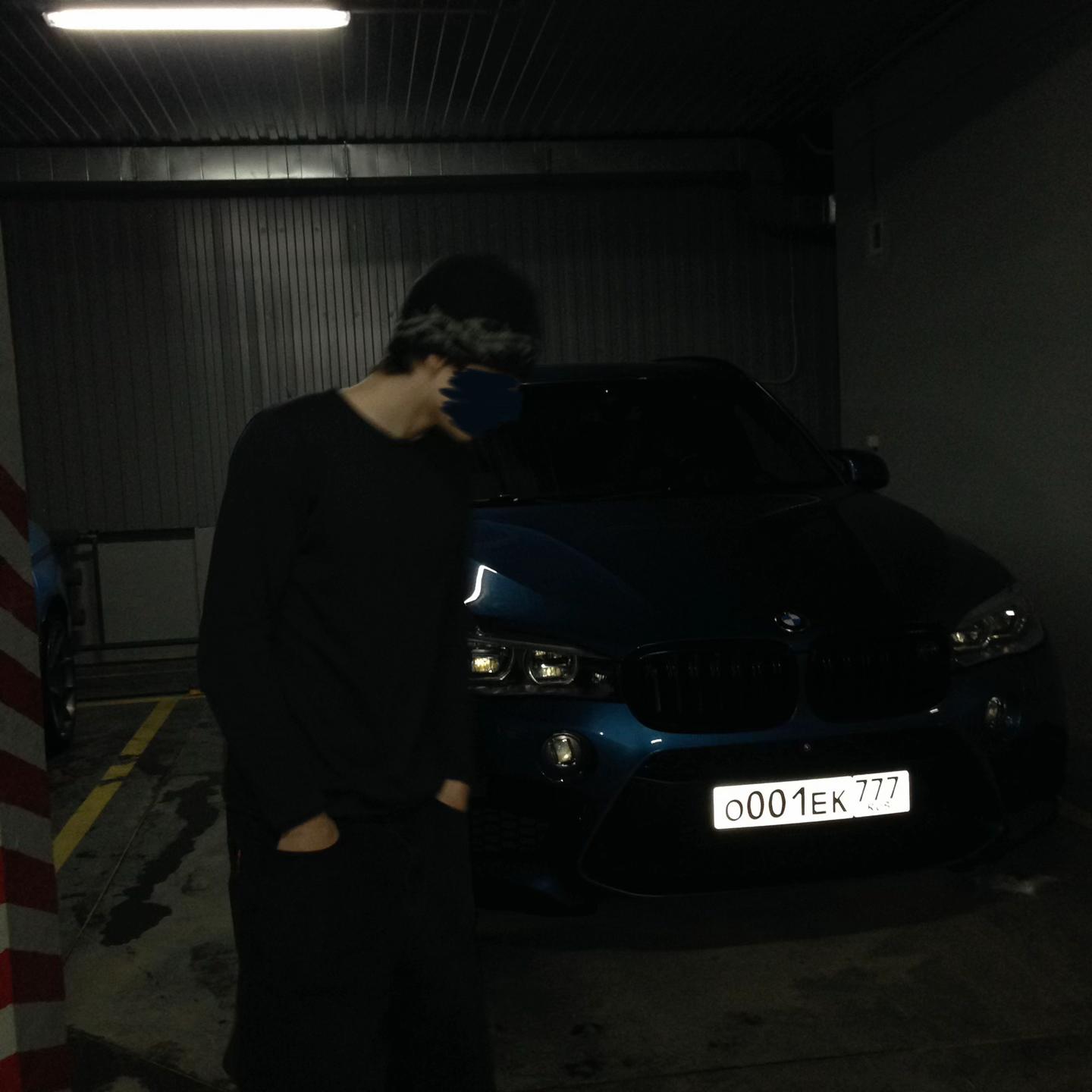 @001