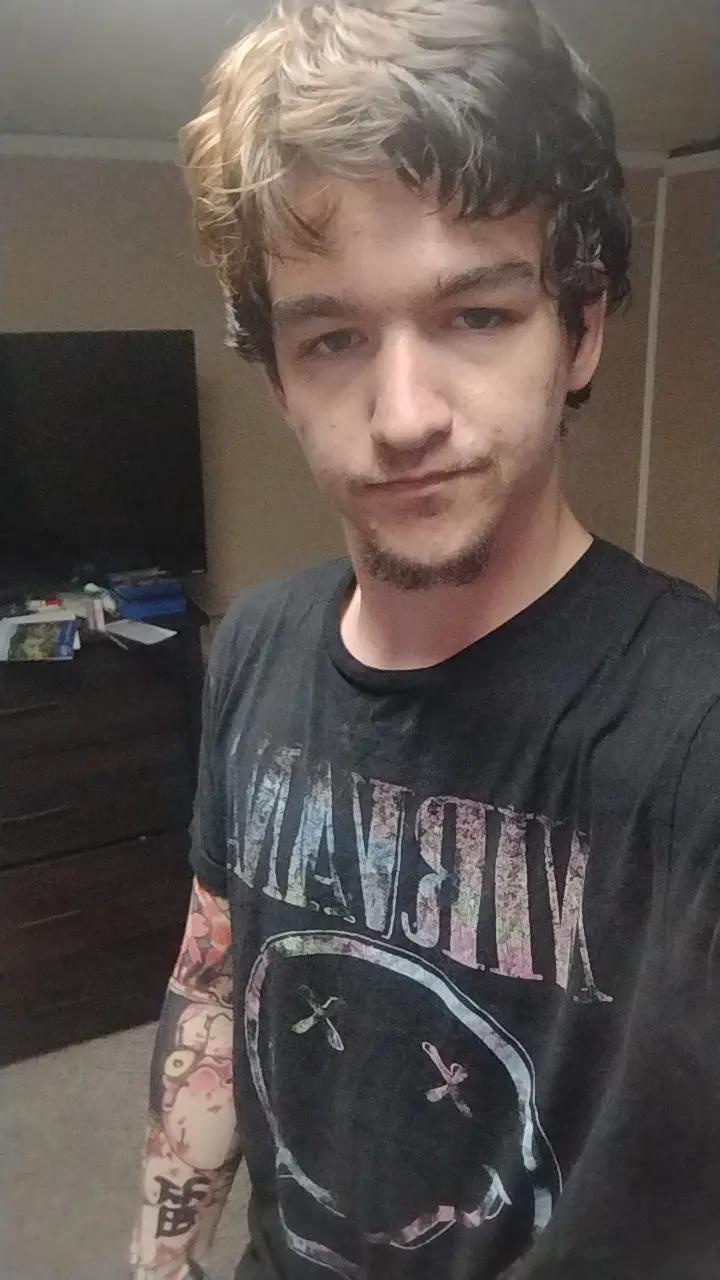 @GliitchYT