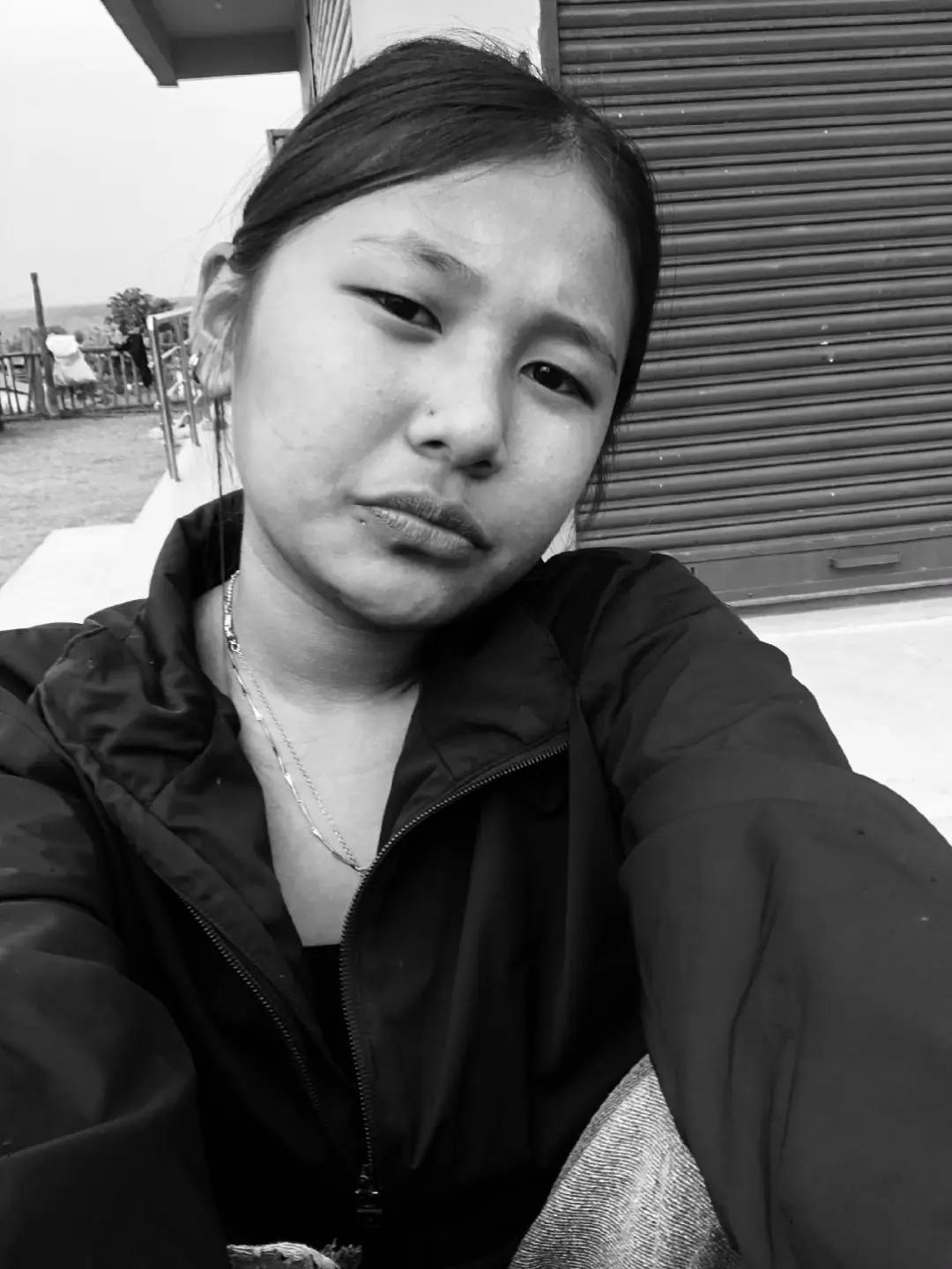 @puja  rai 🚭