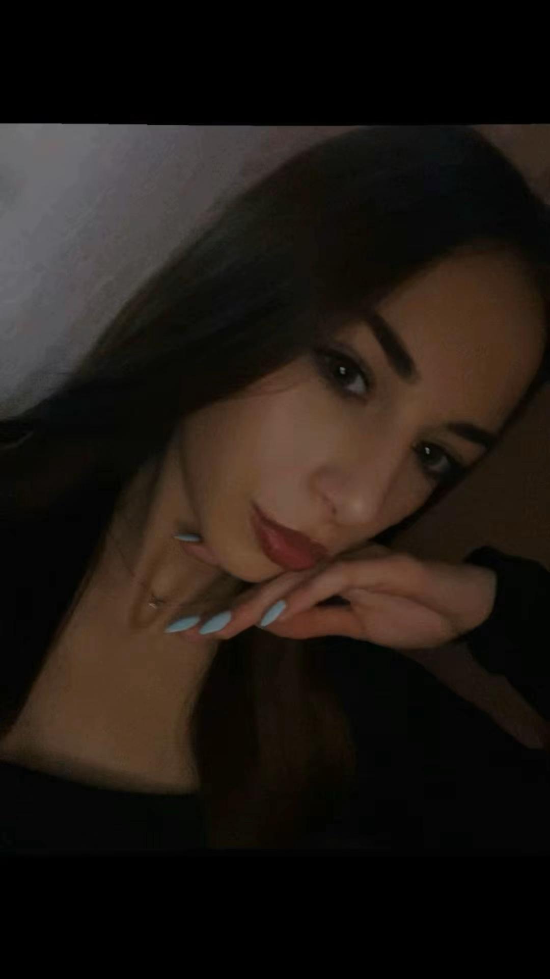 @𝓝𝓲𝓷𝓪