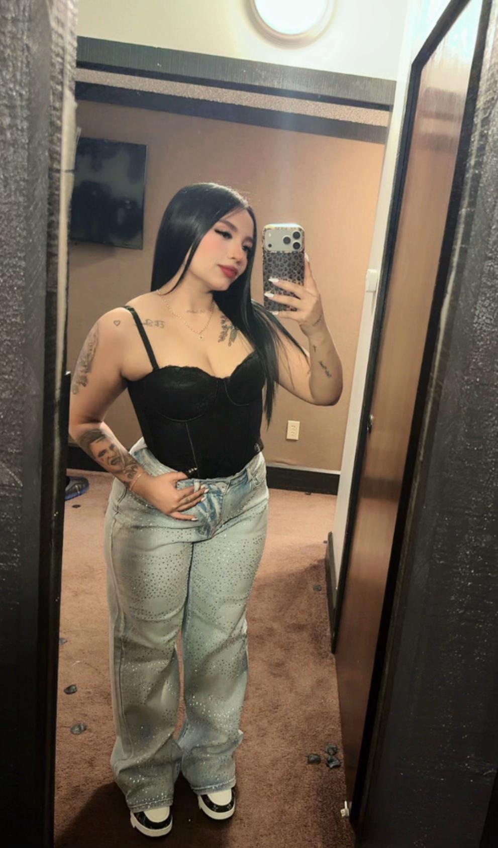 @KarelysKnosville👸🏻