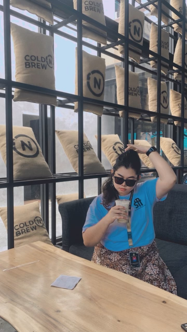 @F.L.O