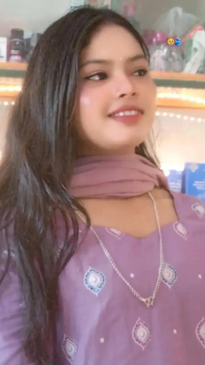 @Aasha Mandal 💋😘🕊️🎀