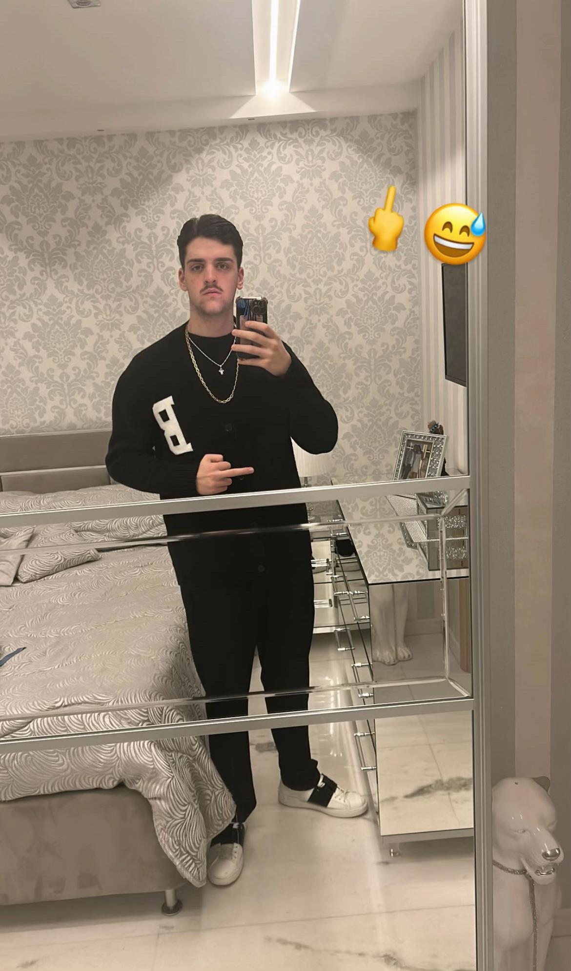 @SimoneEsposto 🥷🏿🏴