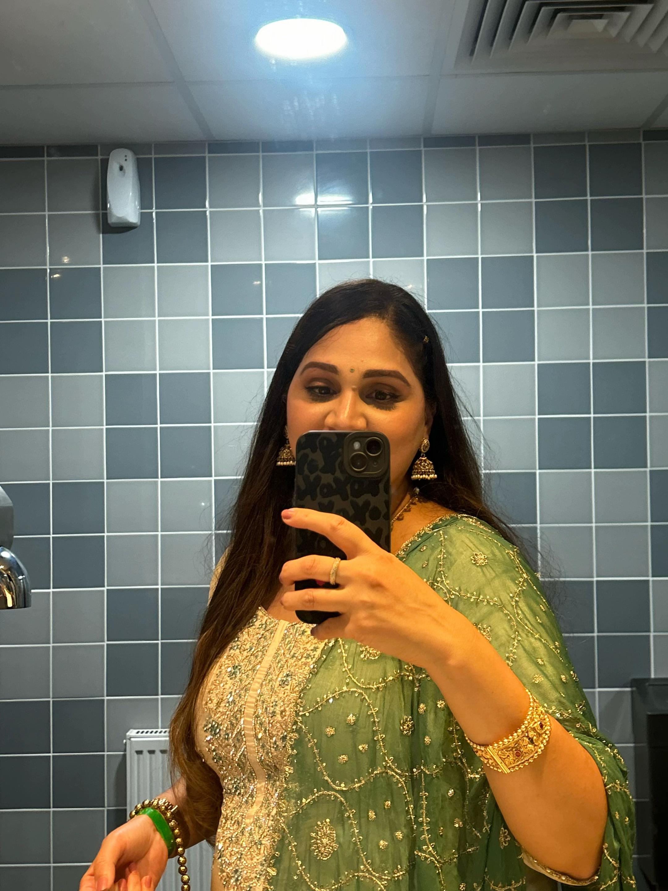 @Neetu✨