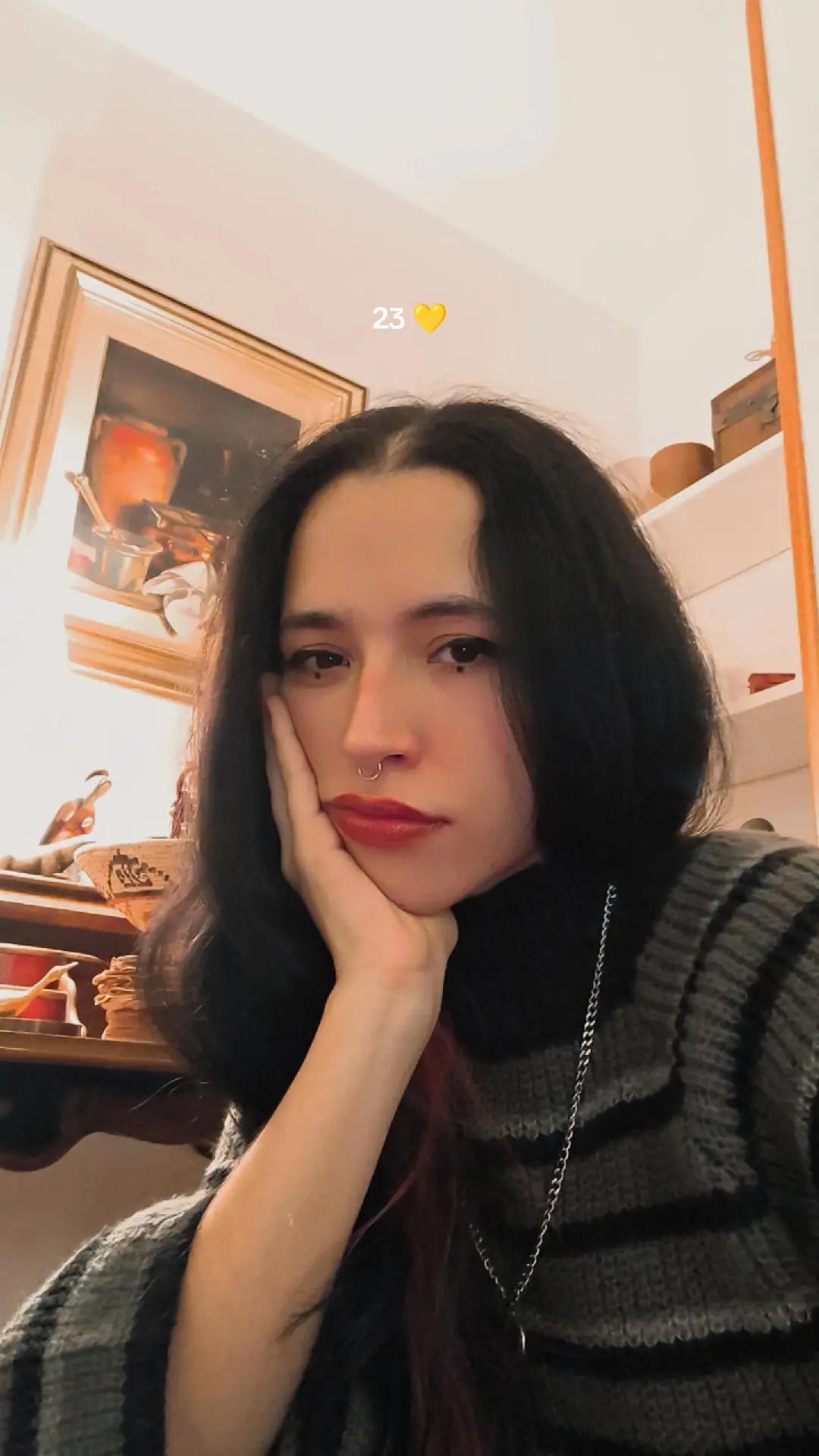 @☆ 𝖕𝖔𝖑𝖆 ☆
