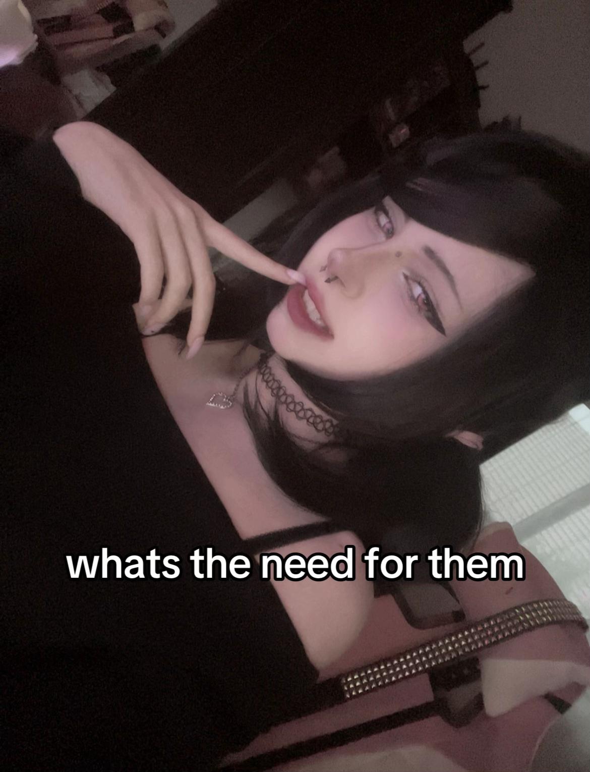 @Kat ⋆🐾&deg;