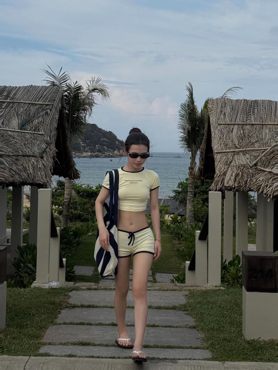 @Muối Bikini