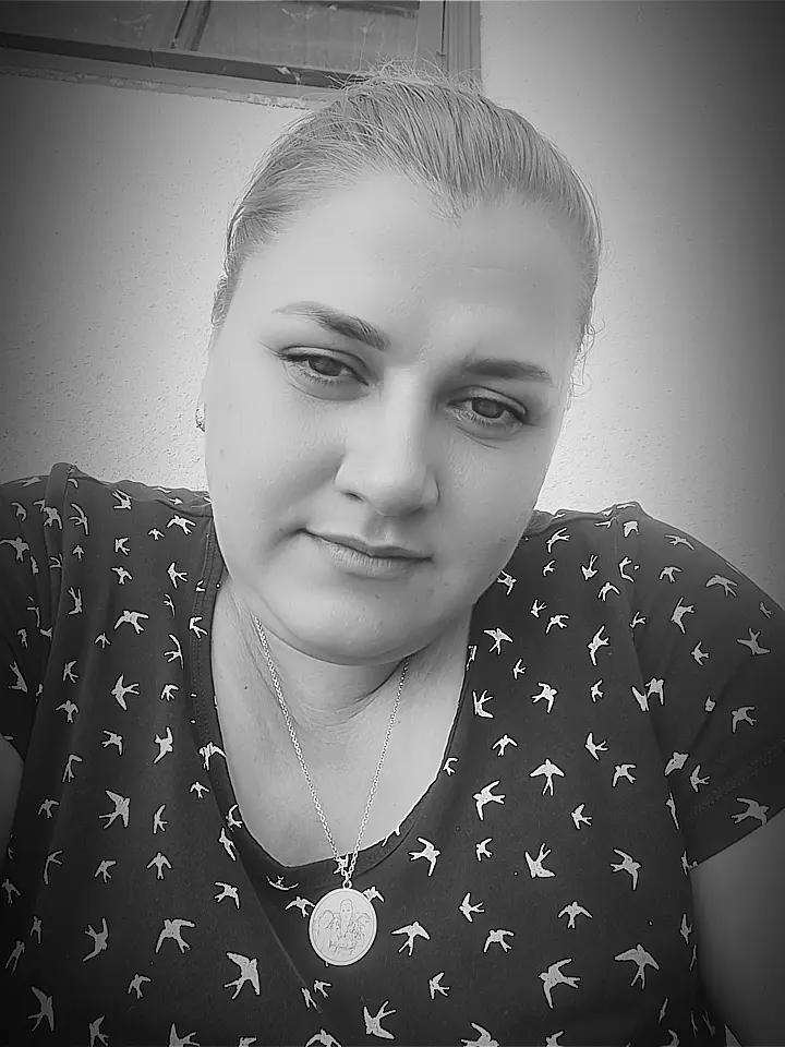 @lileazelencu