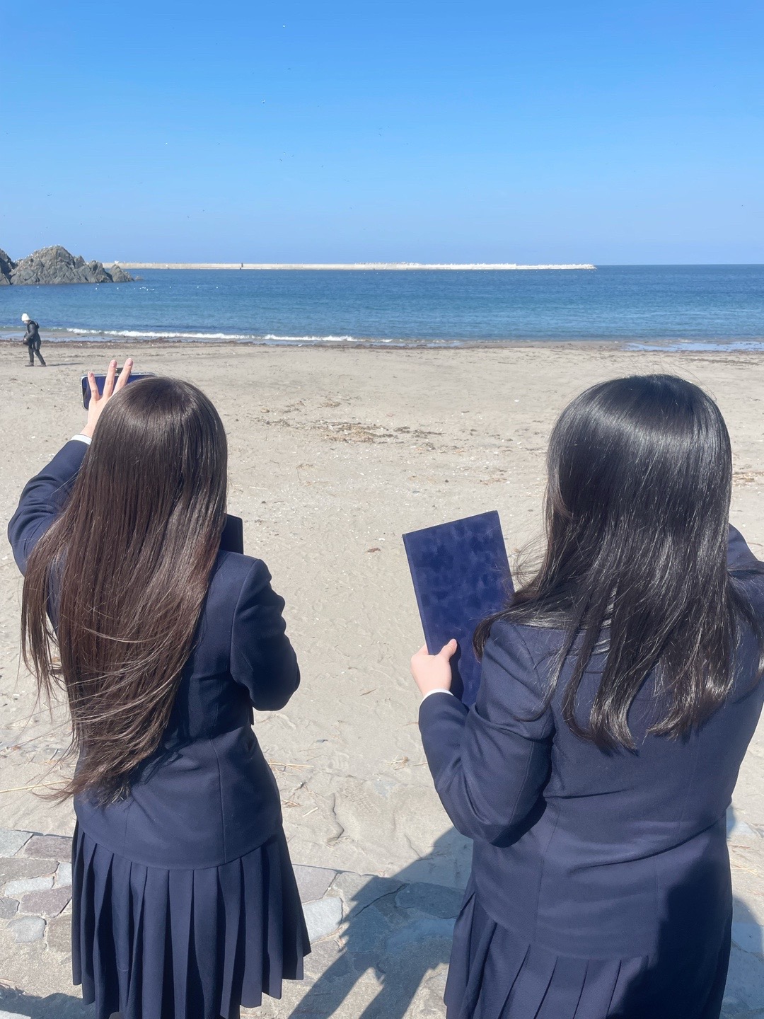 @よよ