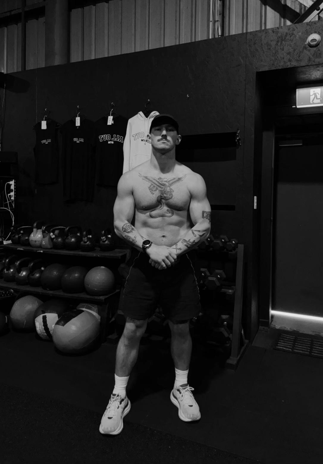 @logancole__