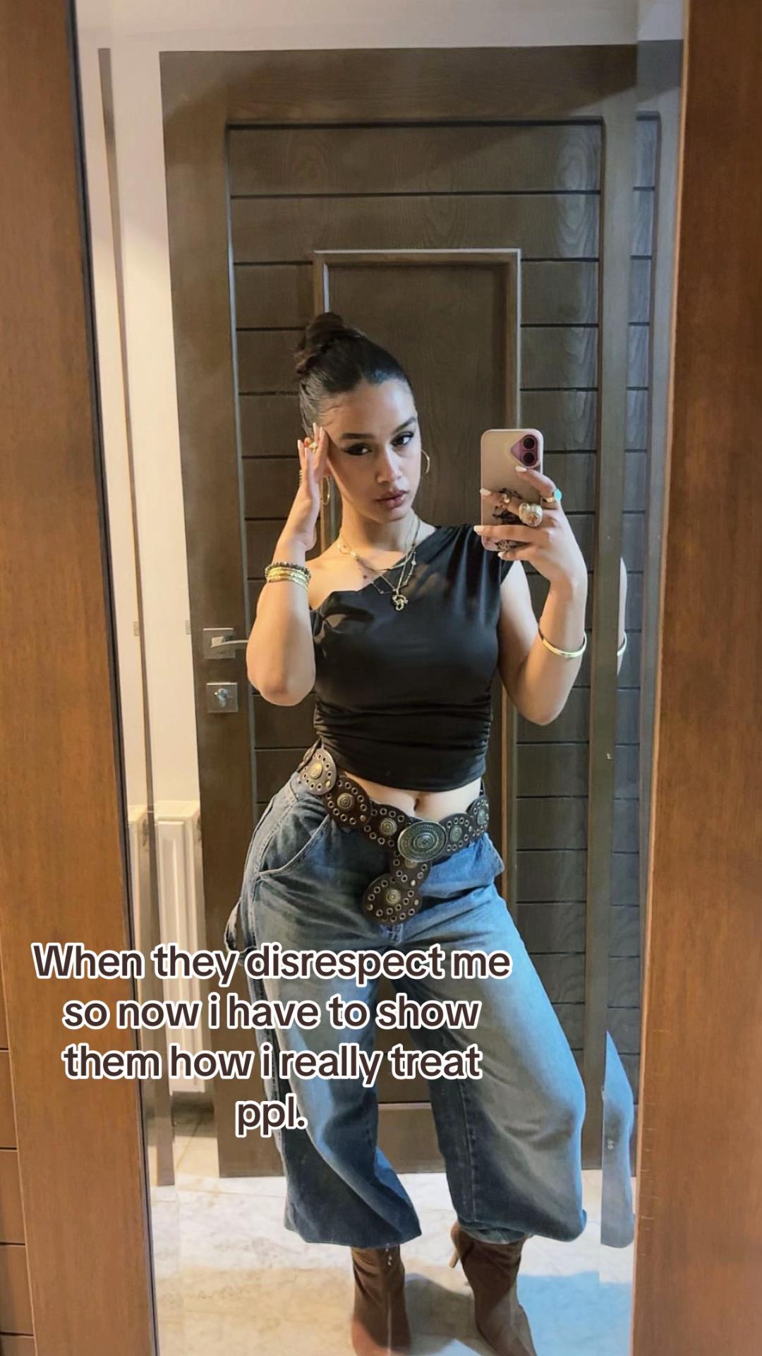 @🦂