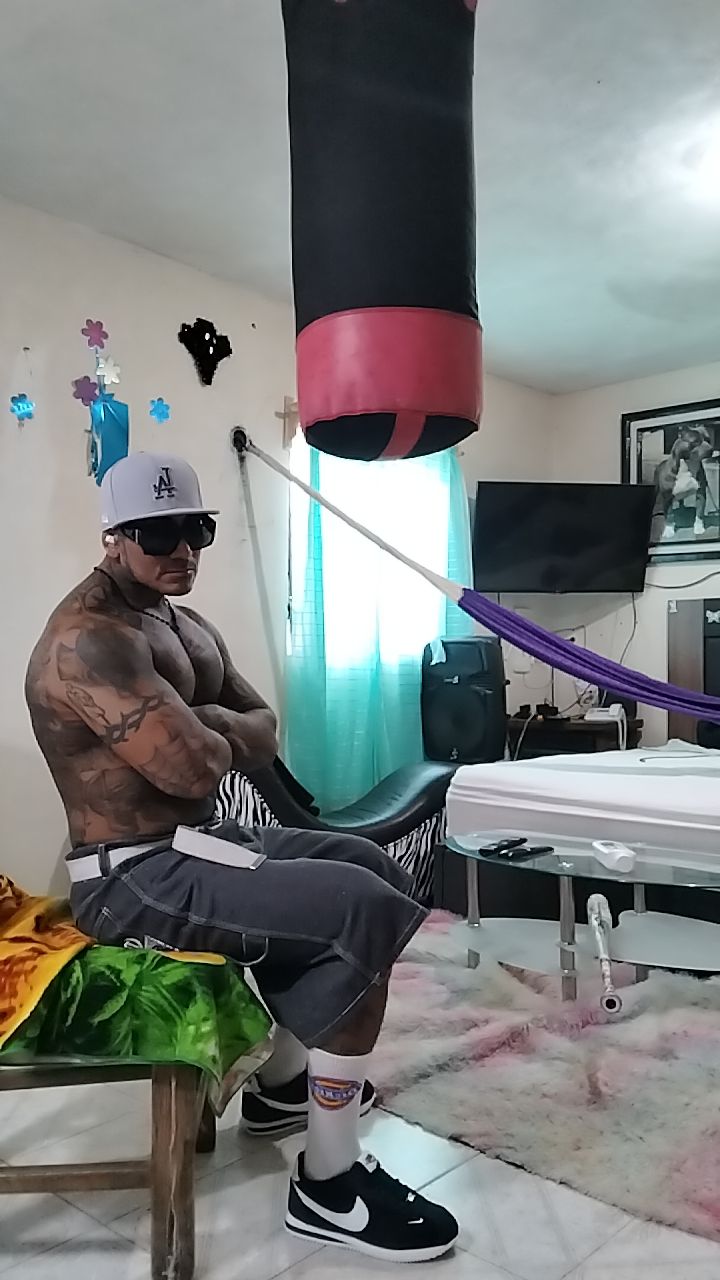 @choloman