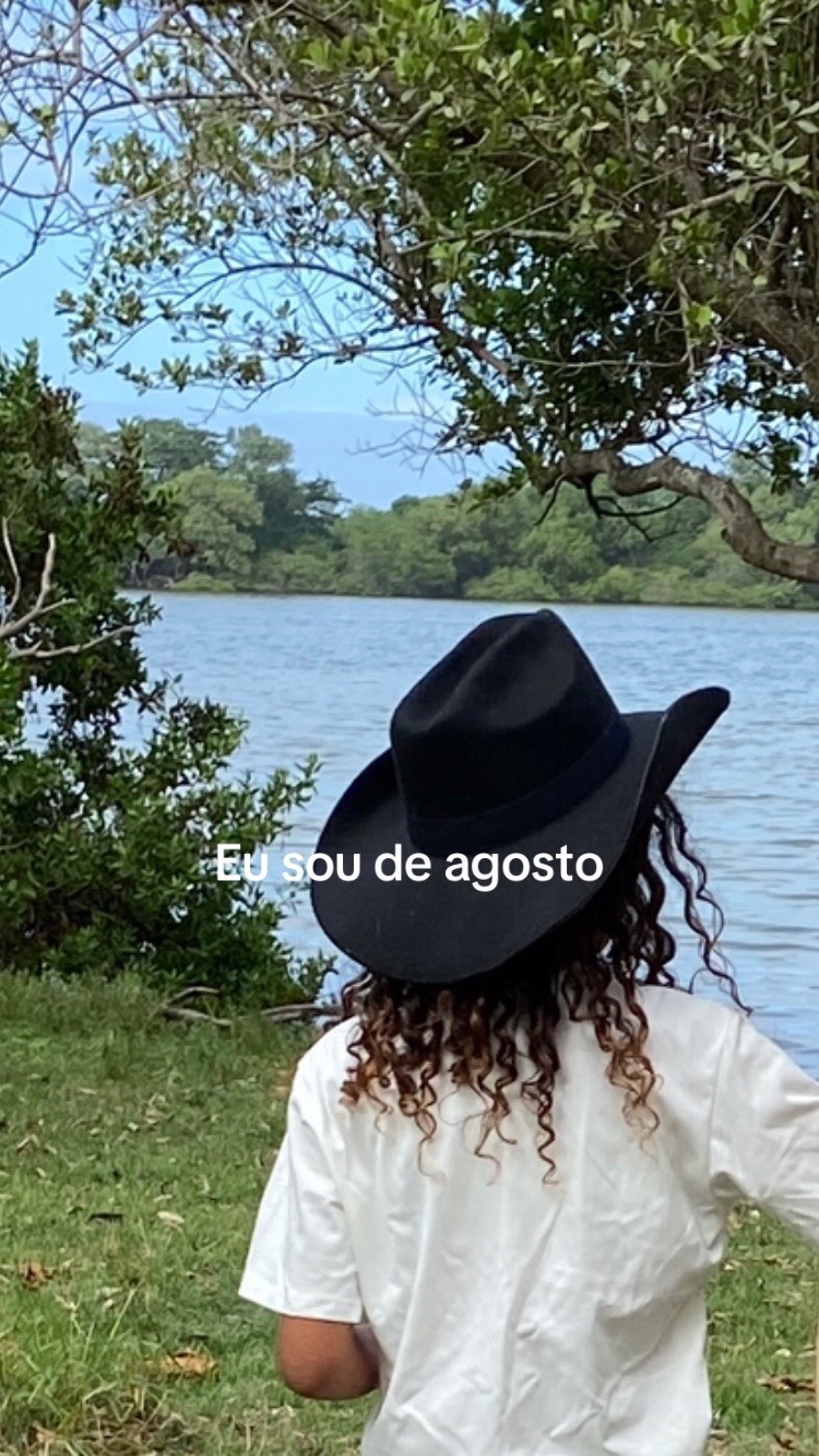 @Pᥱ́r᥆ᥣᥲ ᥱ ᥴᥲ&rho;&iota;tᥲ̃᥆