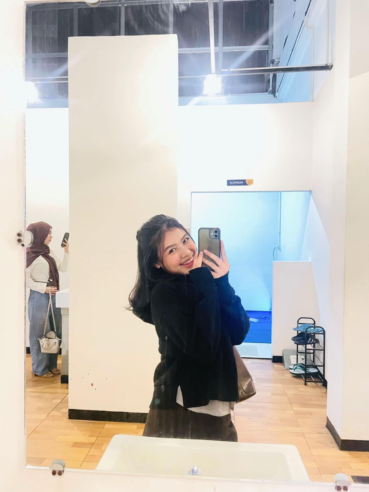 @cindy.