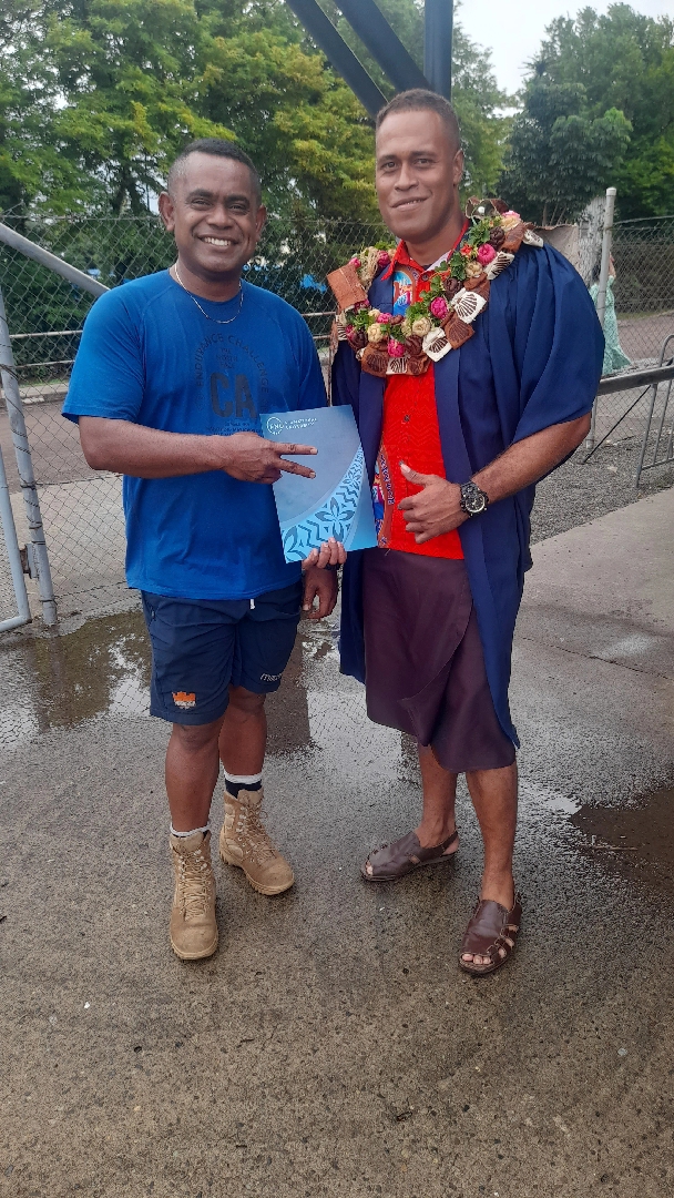 @🇫🇯 12 🇵🇬