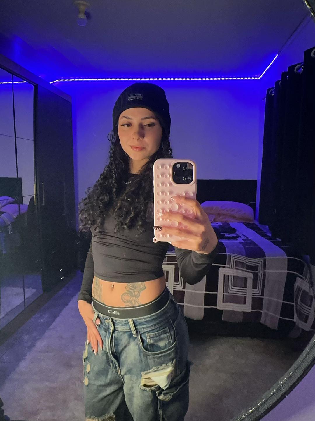 @Gabriela