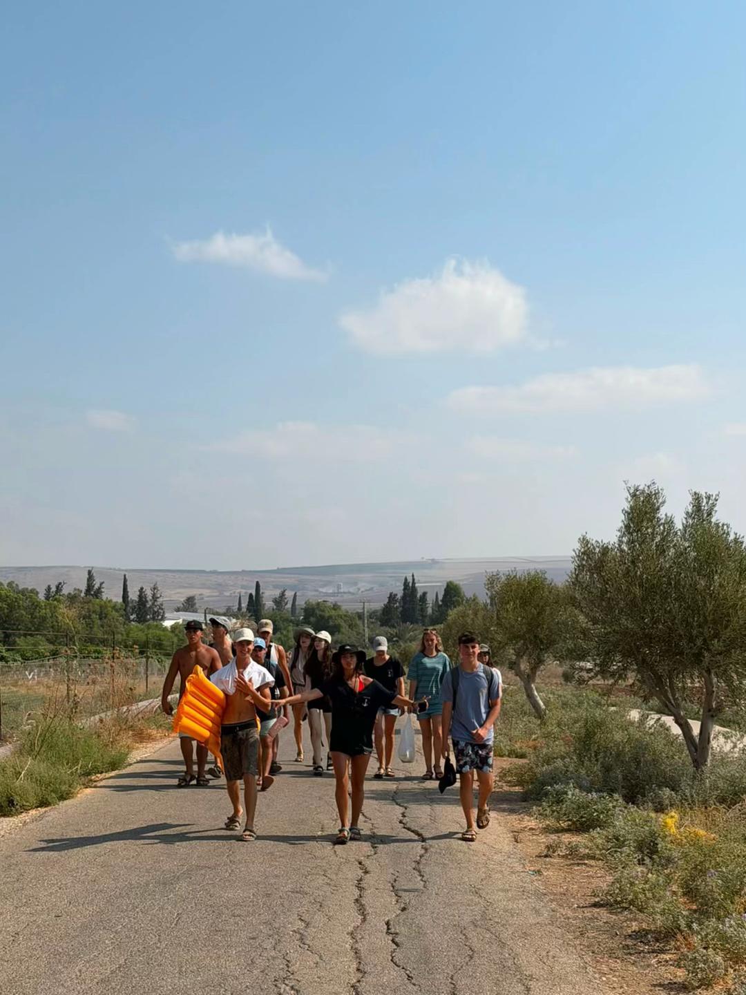 @עלמה