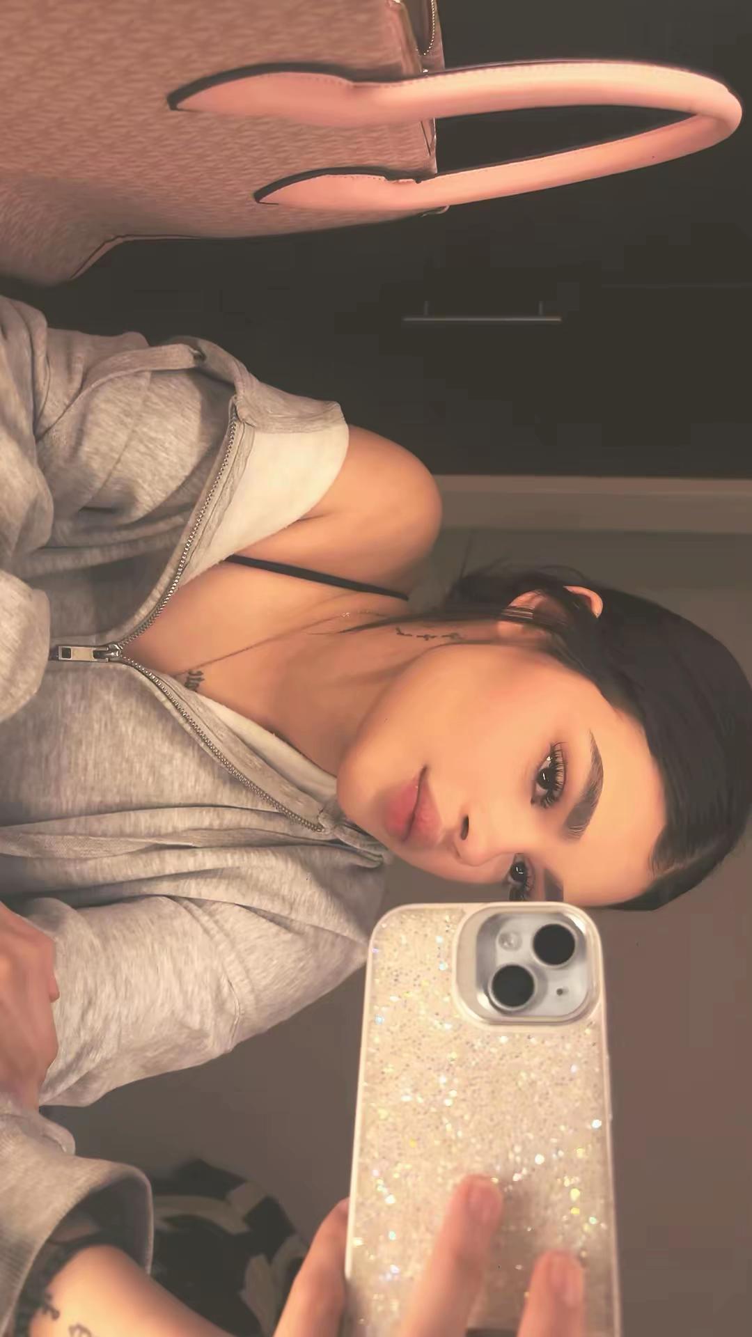 @danae_mendo