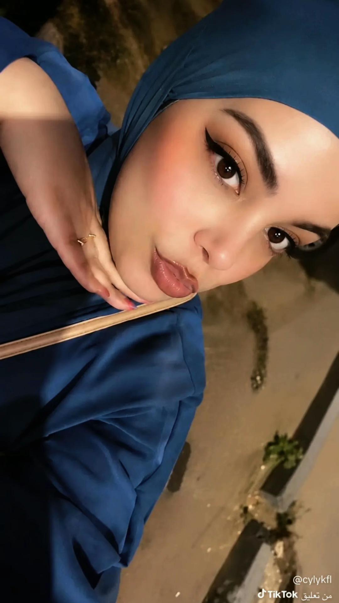 @👑🦋Chahra🦋👑