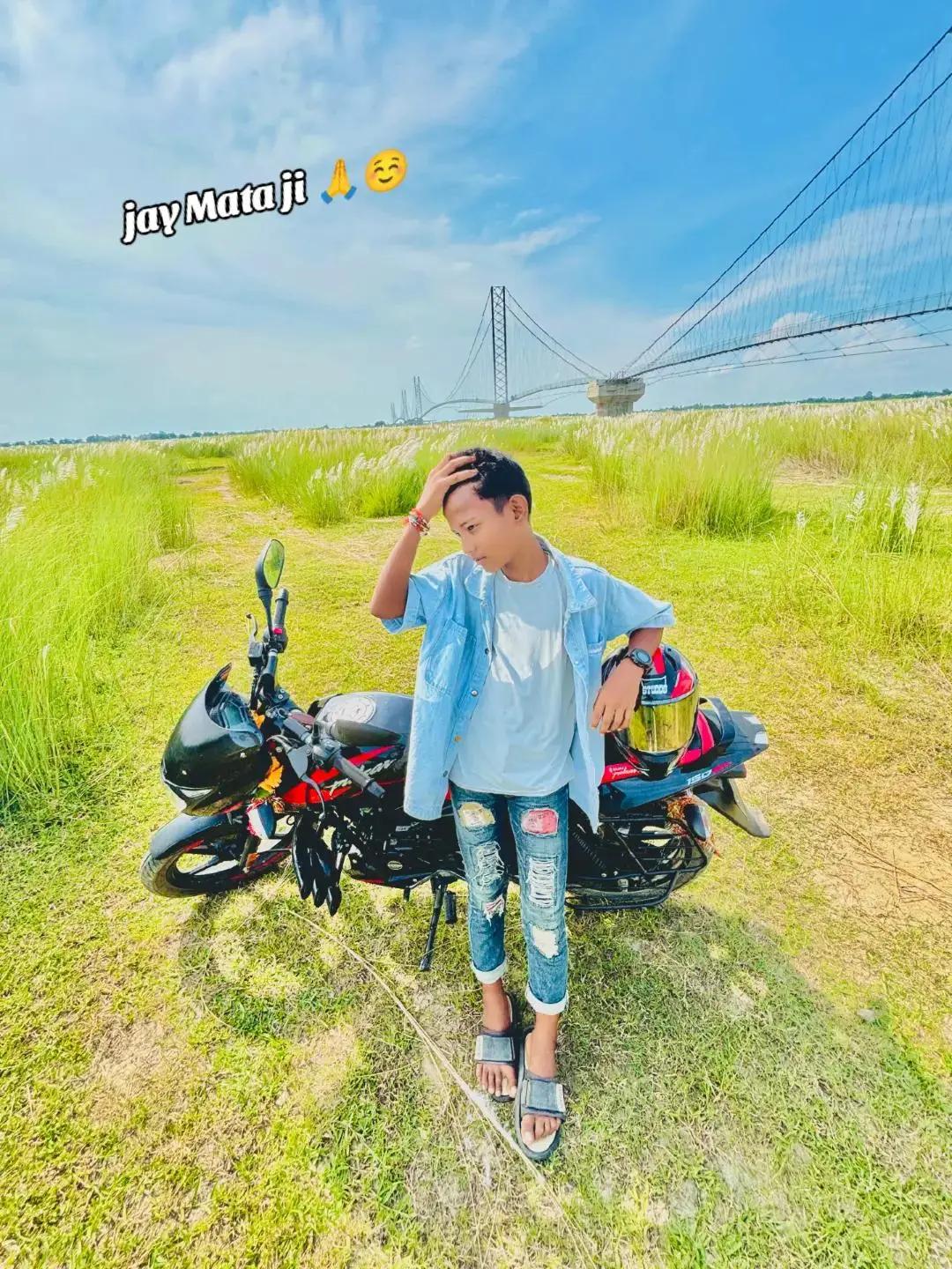 @🦅👑Sitésh__GunDá__🦅👑