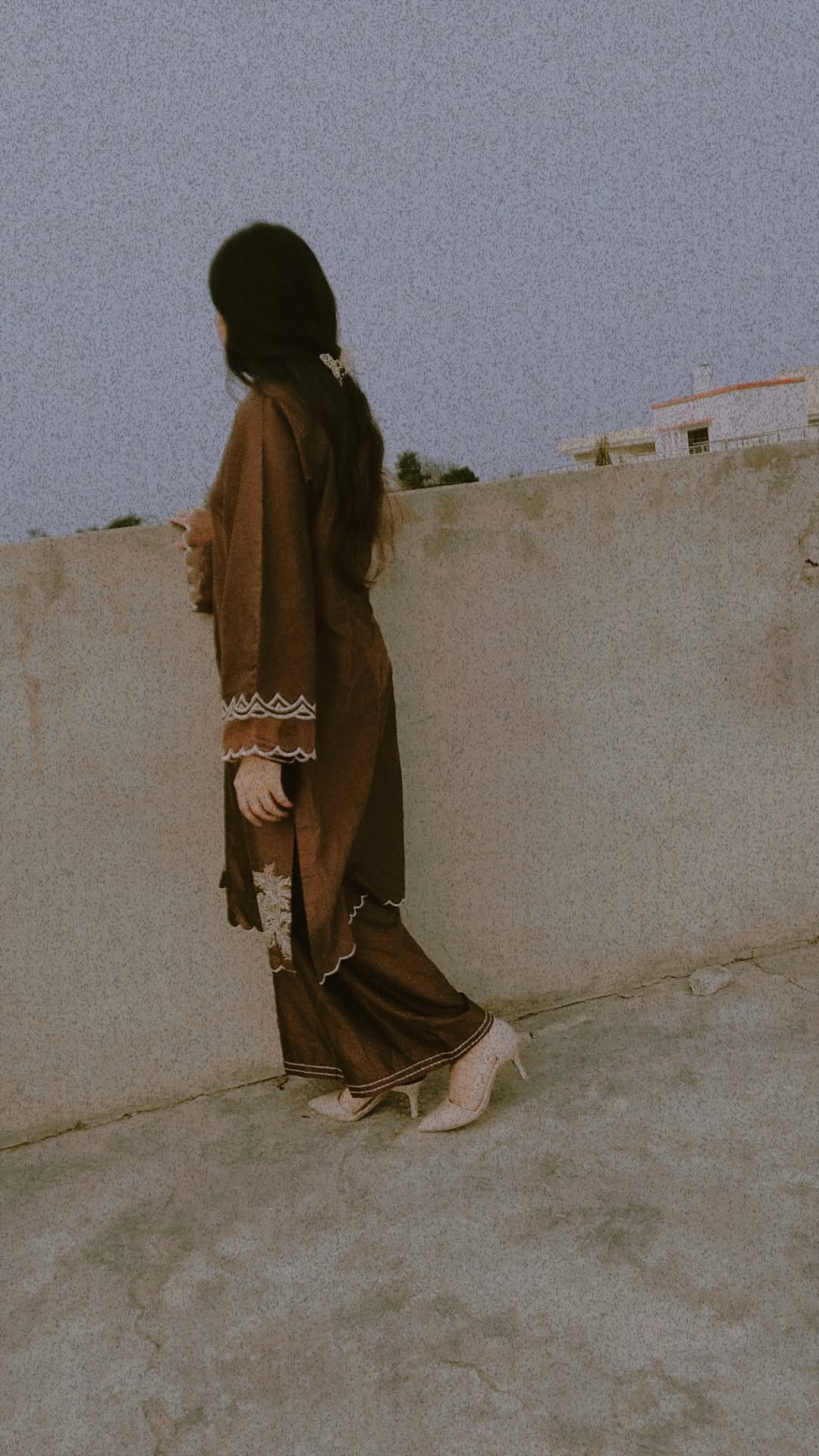 @عیش🦚