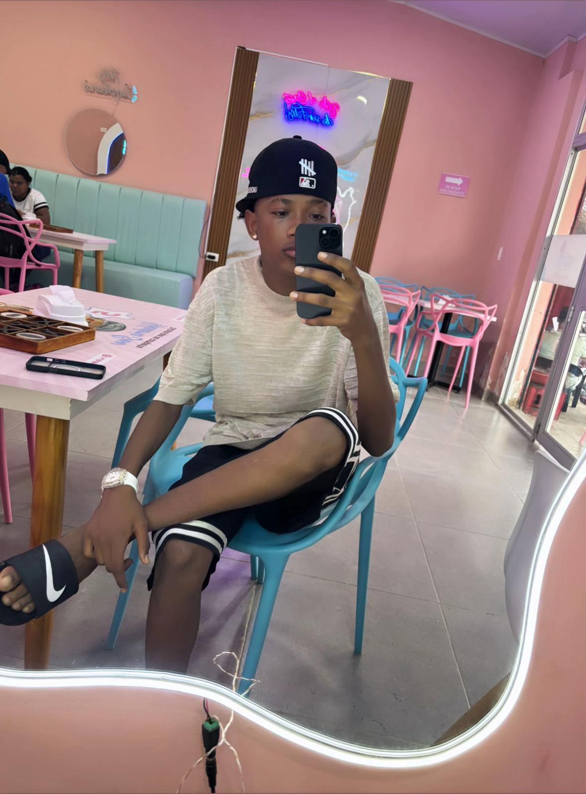 @Mini lilnaay🕷️😈