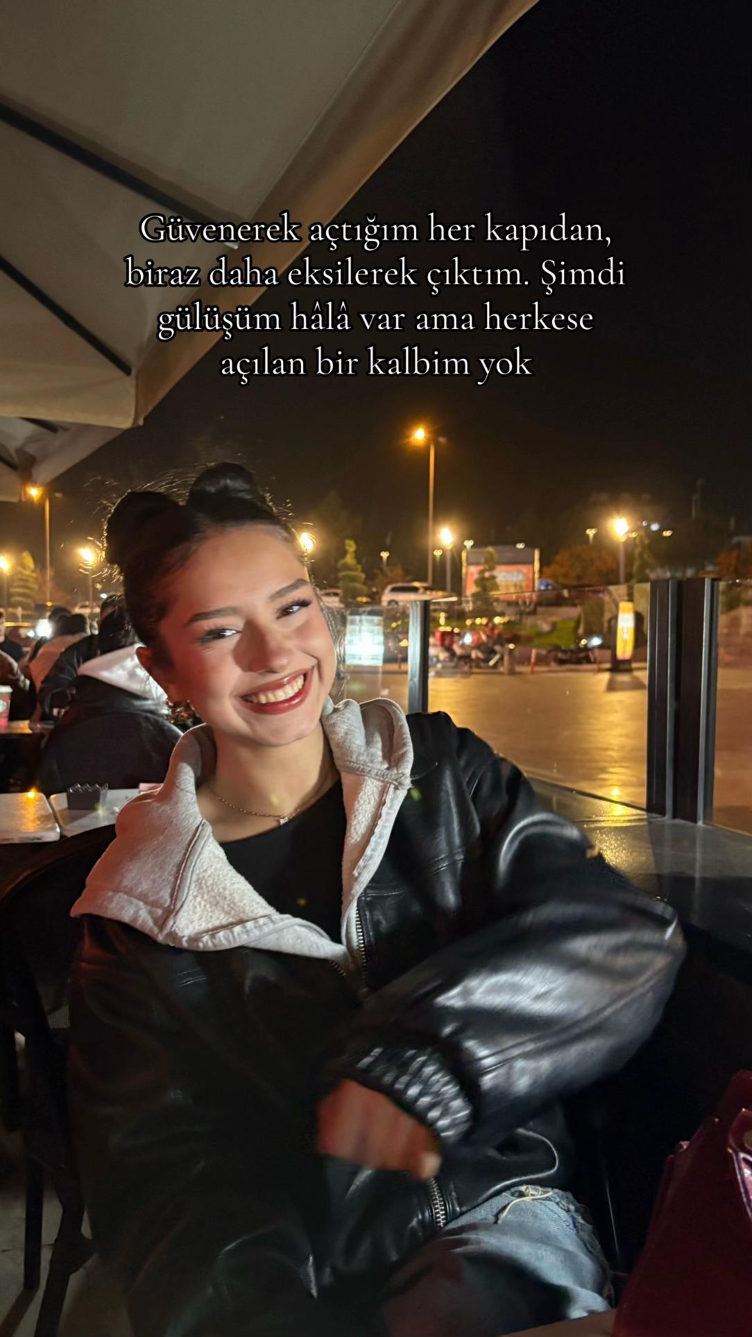 @elosyani
