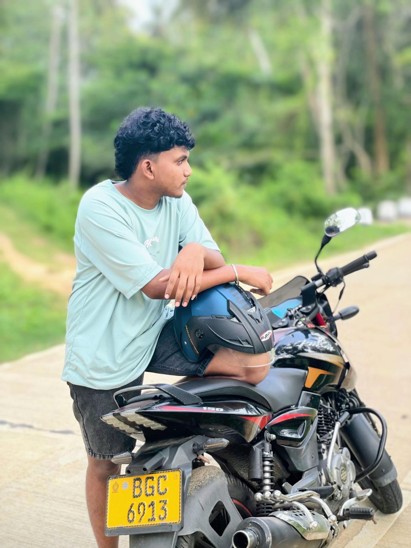 @Buvindu_s