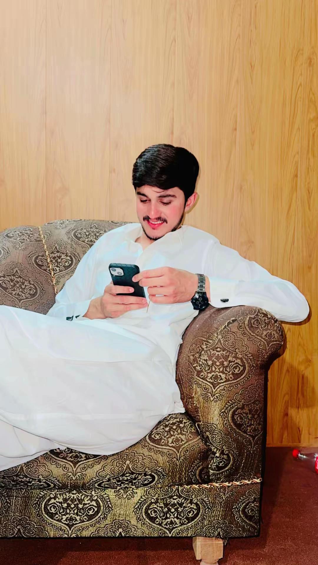@توقير راجپوت۔ 💸