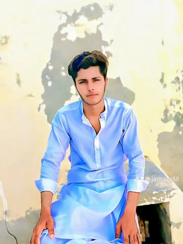 @janRaza 🤚🚩🙏🚩