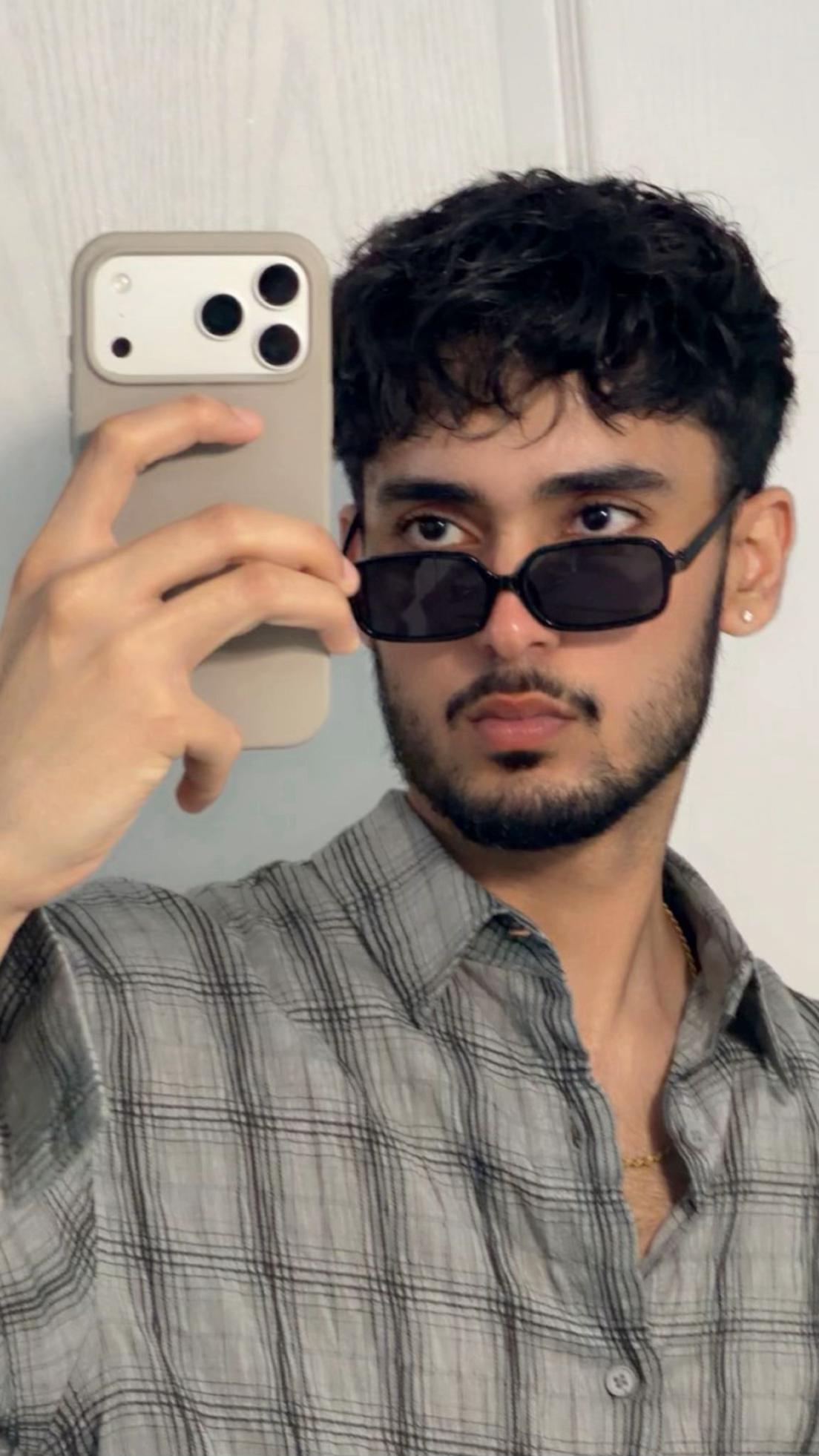@karandeol_
