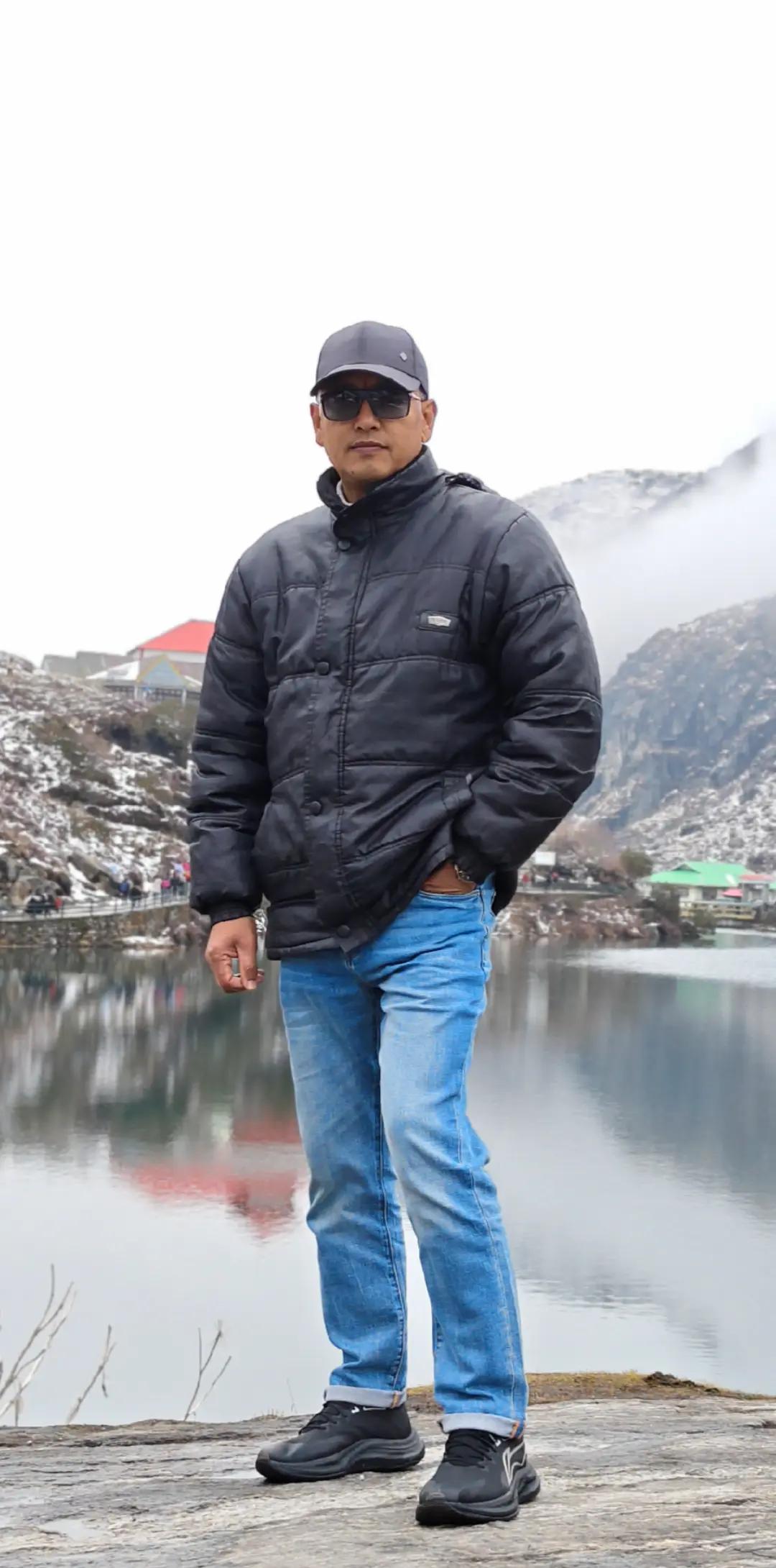 @Manojkshrestha🔱🔱🕉️🕉️